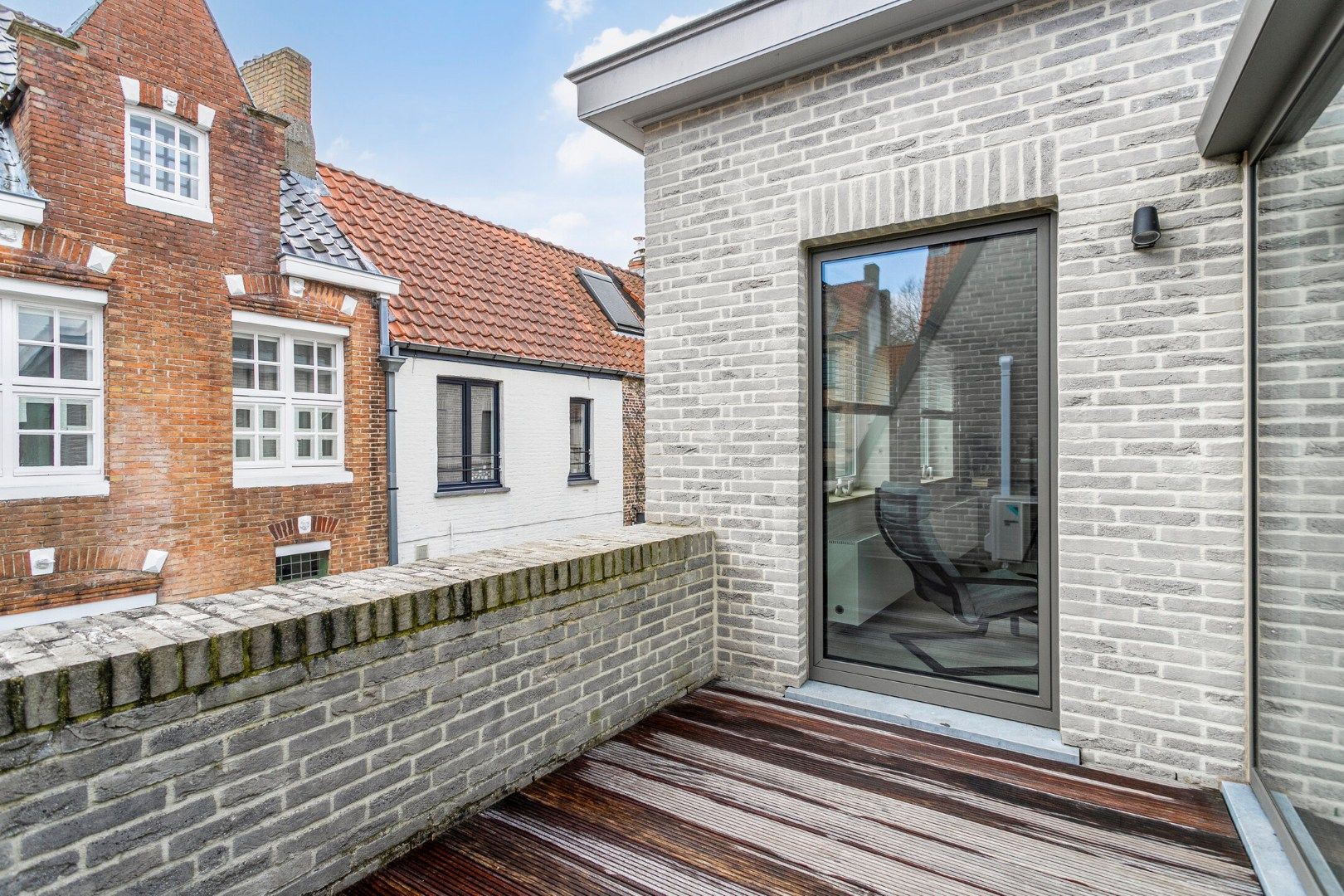 Unieke woning binnen de stadswallen van Brugge foto 10