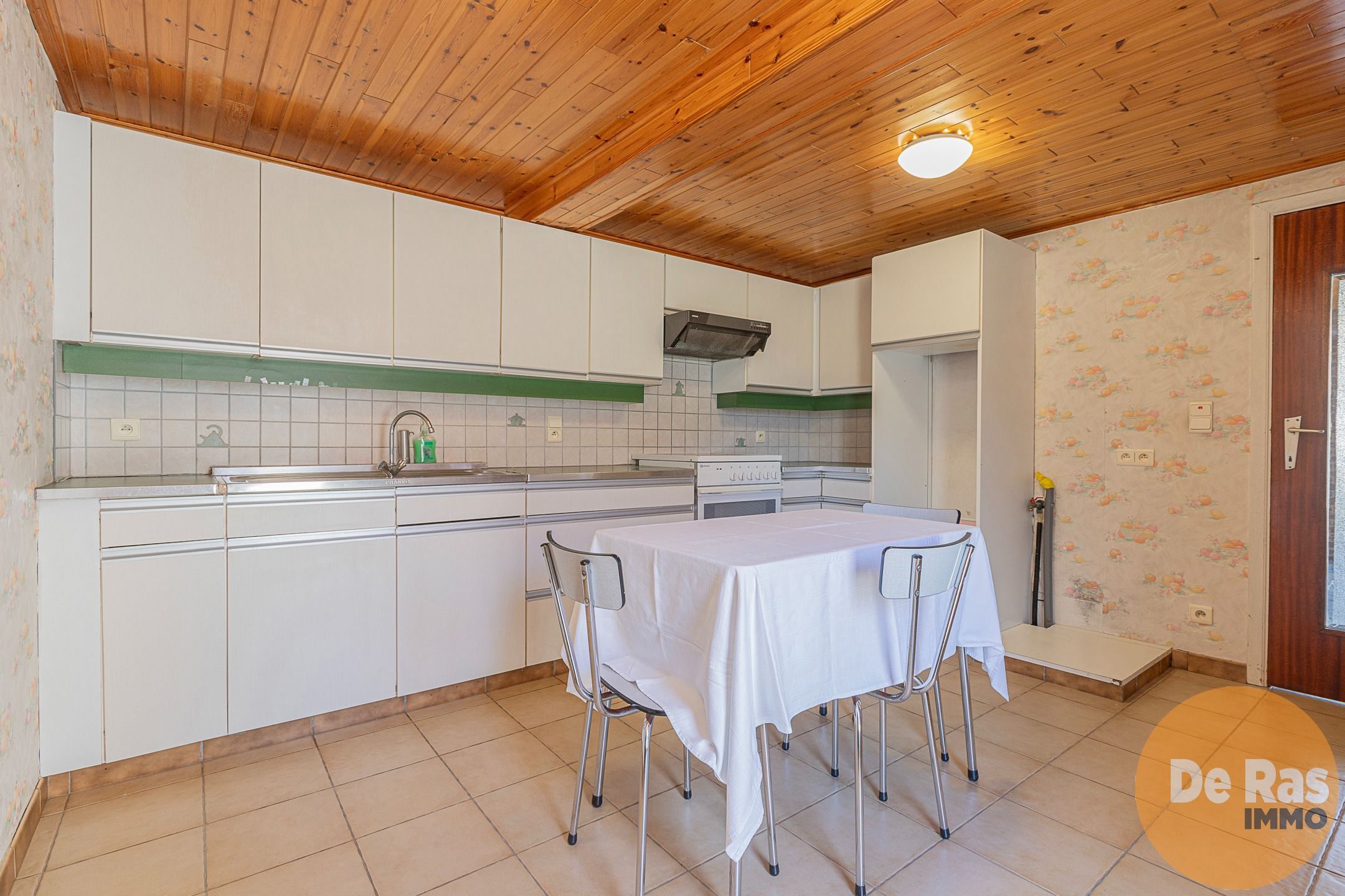 LEDE - Verzorgde, te renoveren woning op een goeie ligging foto 7