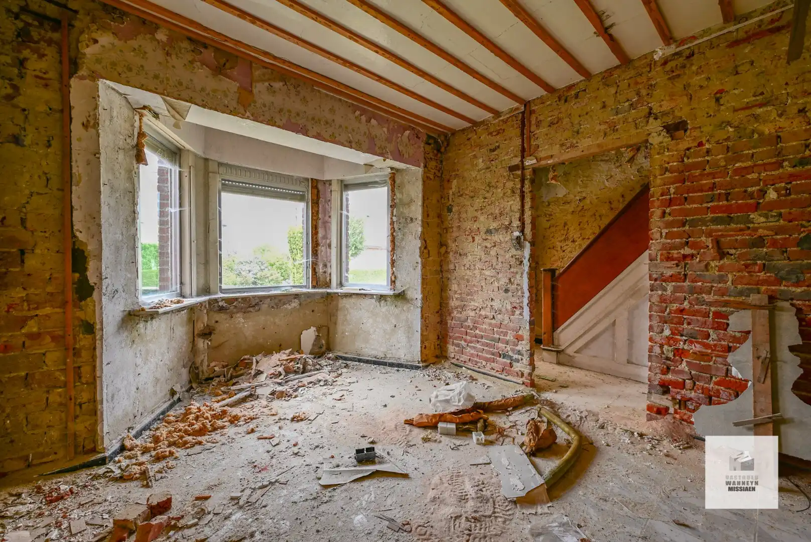 Te renoveren halfopen bebouwing op 1100m2 te Zwevezele foto 10