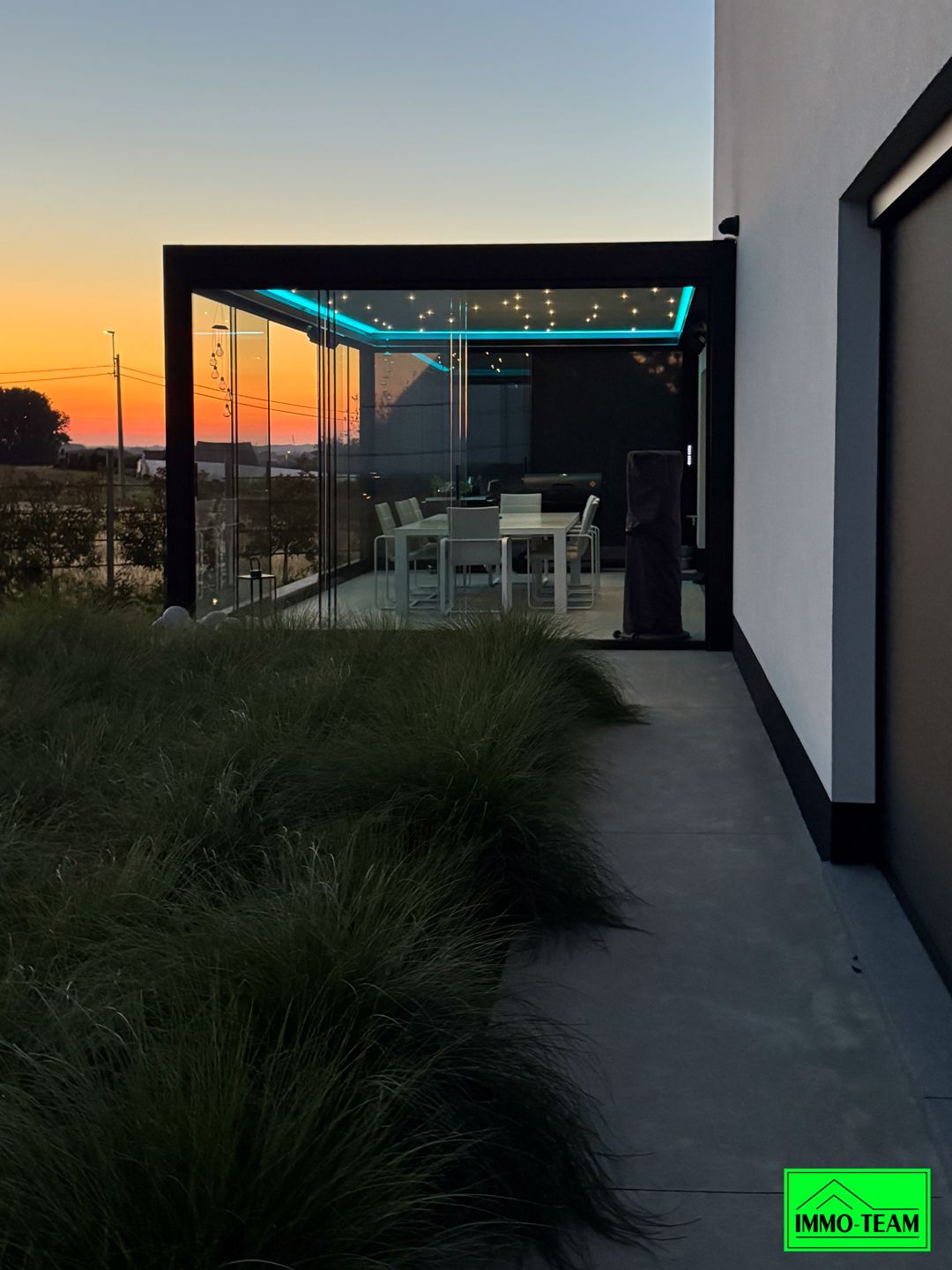 Strakke architectuur,  instapklaar wonen op topniveau foto 32