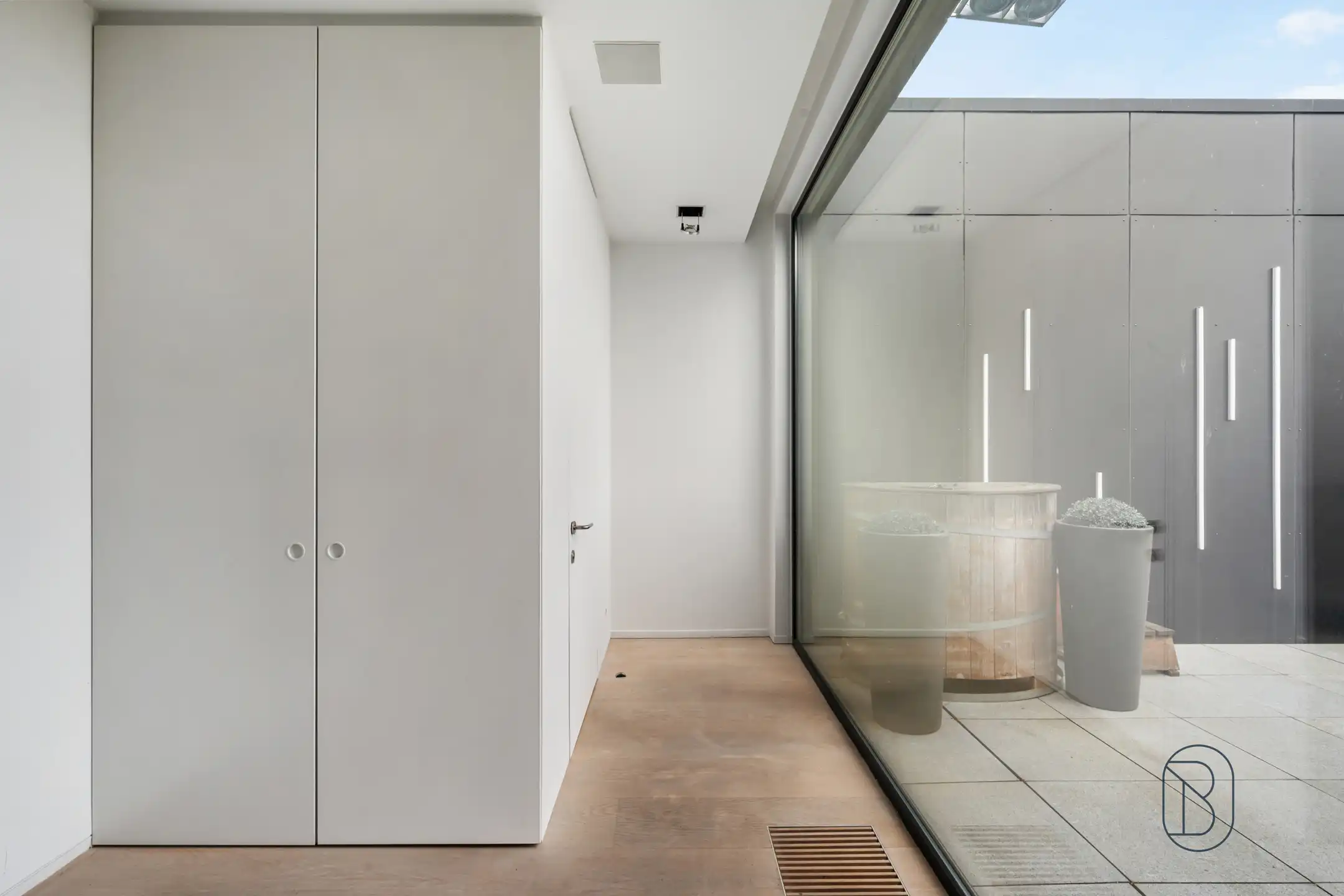 Topgelegen lichtrijke penthouse met prachtig terras foto 14