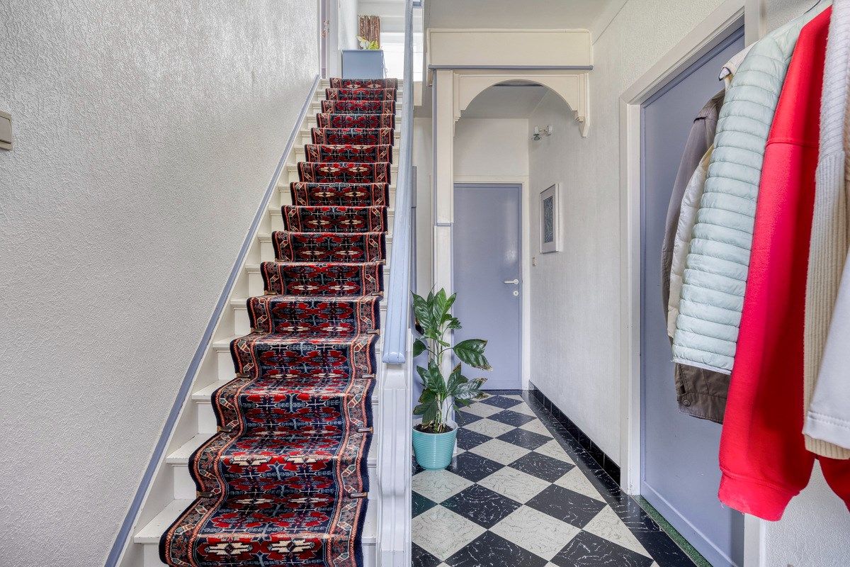 Rustig gelegen woning met oa 4 slpks op een mooi breed perceel van 21 are. foto 15