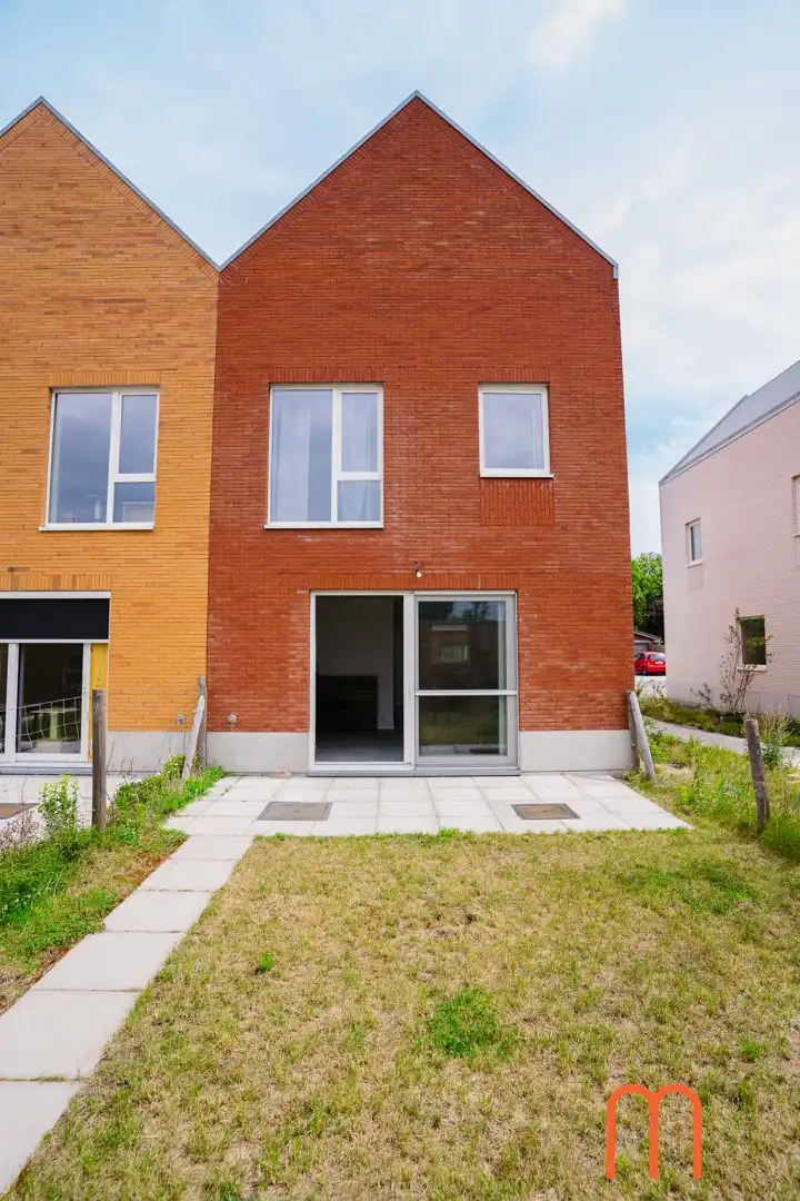 Nieuwbouwwoning te koop in Oostende – Instapklare halfopen bebouwing met 3 slaapkamers en uitbreidbare zolder foto 11
