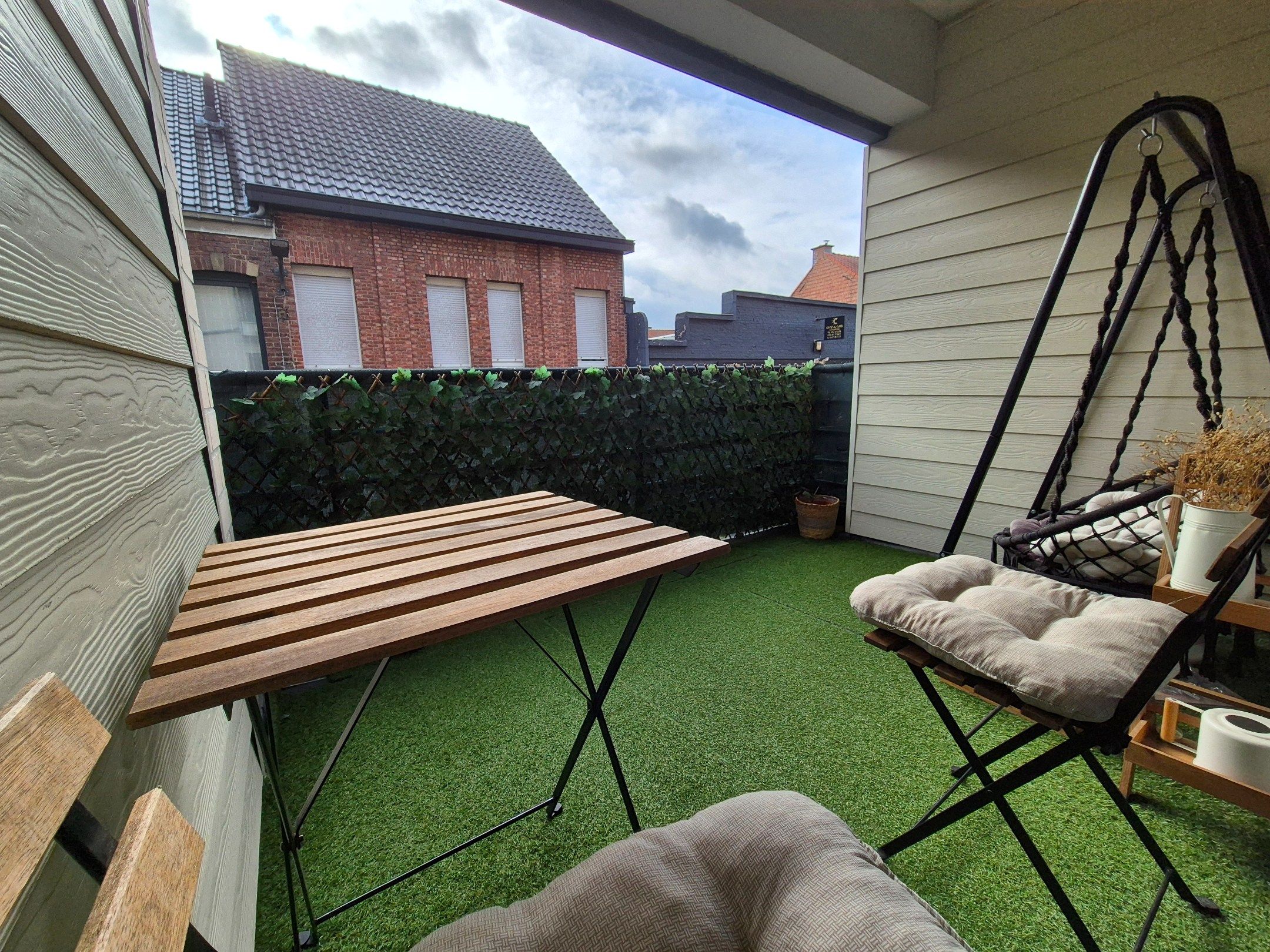 Appartement met 2 slaapkamers en terras. foto 3