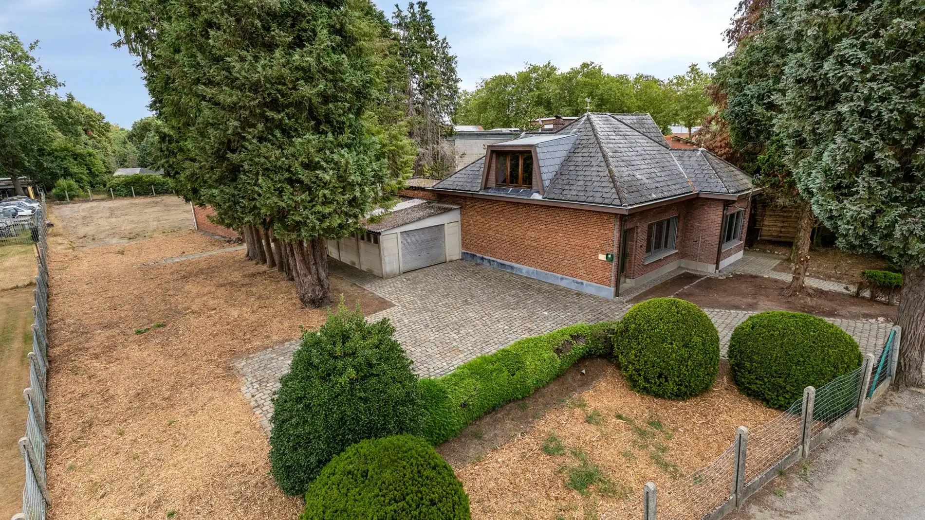 Karaktervolle rustig gelegen woning op 20,3a te Beerzel (Putte)  foto 2