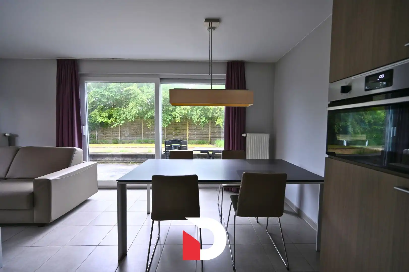 Instapklaar éénslaapkamerappartement vlak bij zee foto 9
