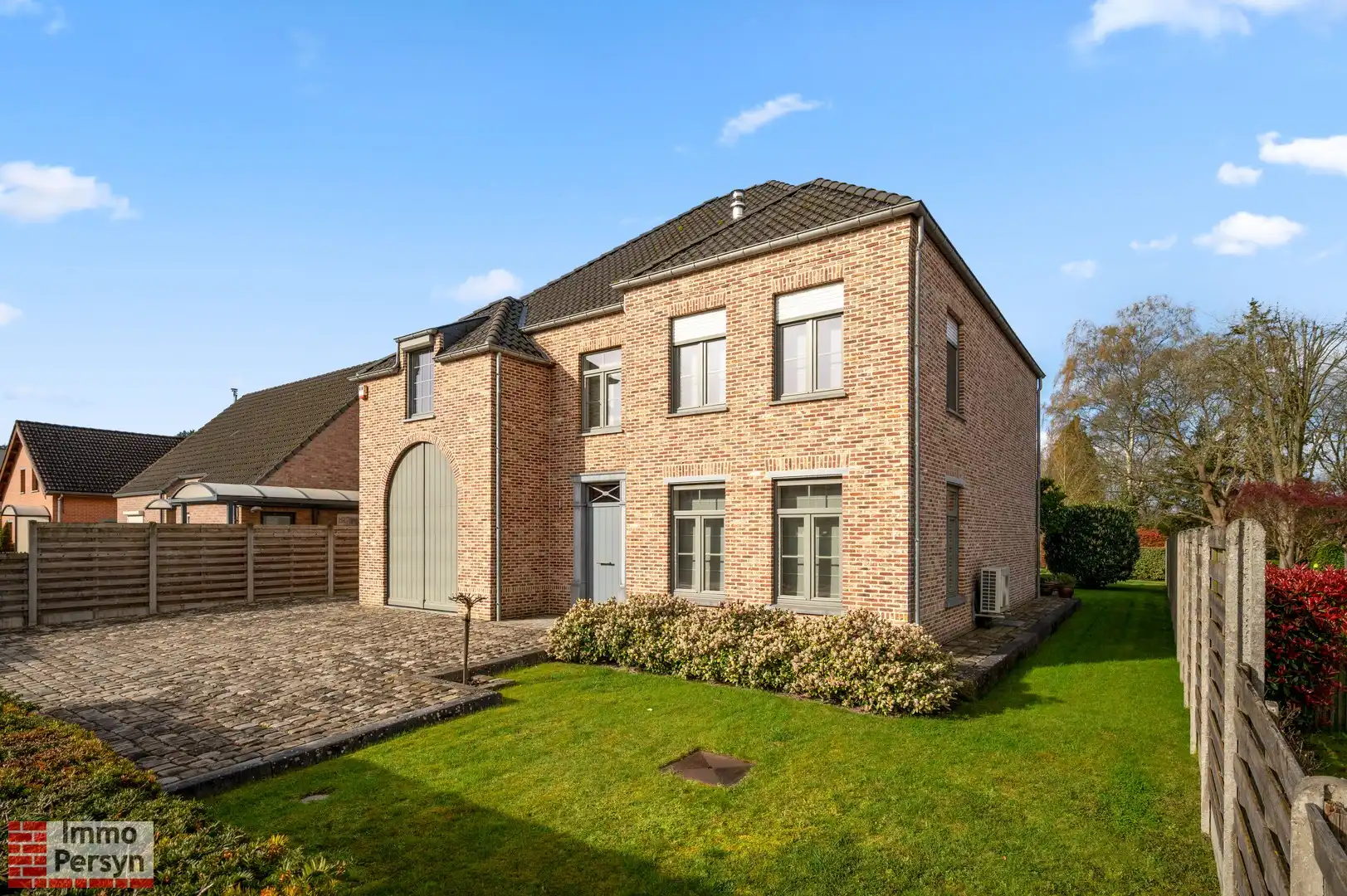 Landelijke villa met hoogwaardige afwerking foto {{pictureIndex}}