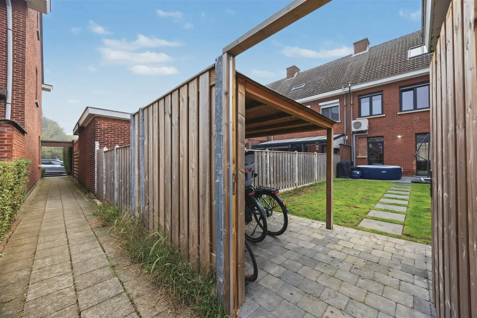 Energiezuinige en gerenoveerde woning in wijk Schoonbroek  foto 20