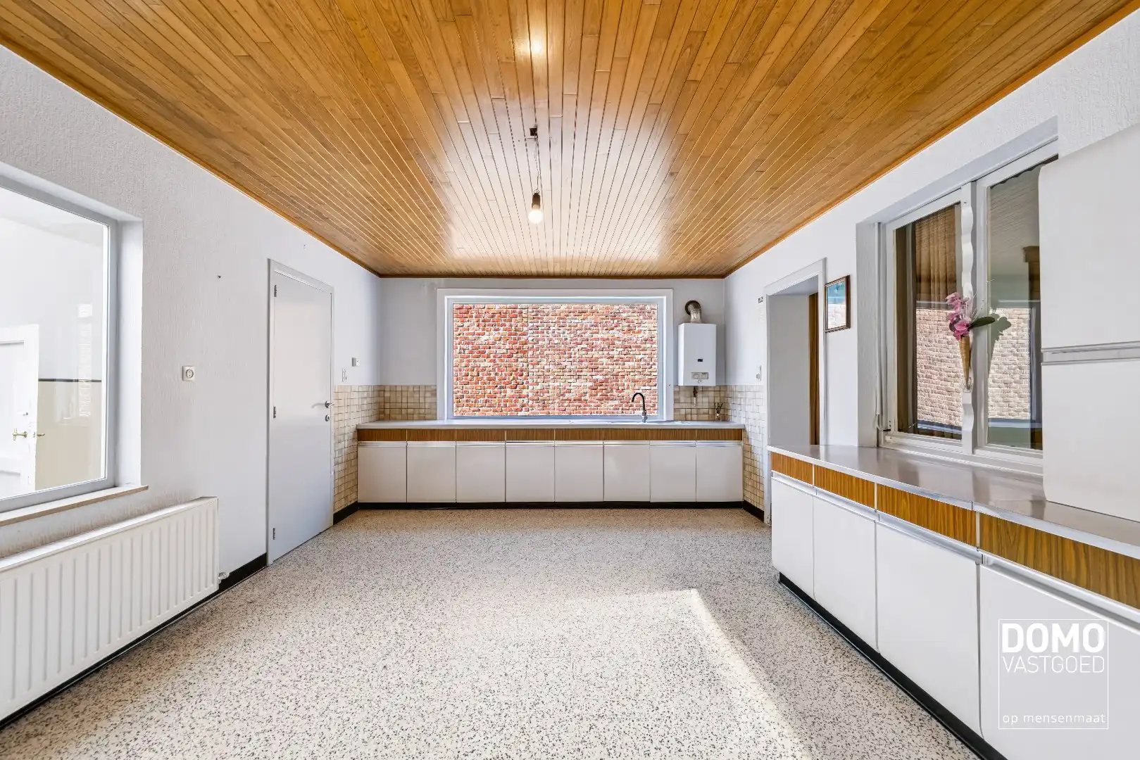 Zeer goed onderhouden woning op 9 are met potentieel foto 7