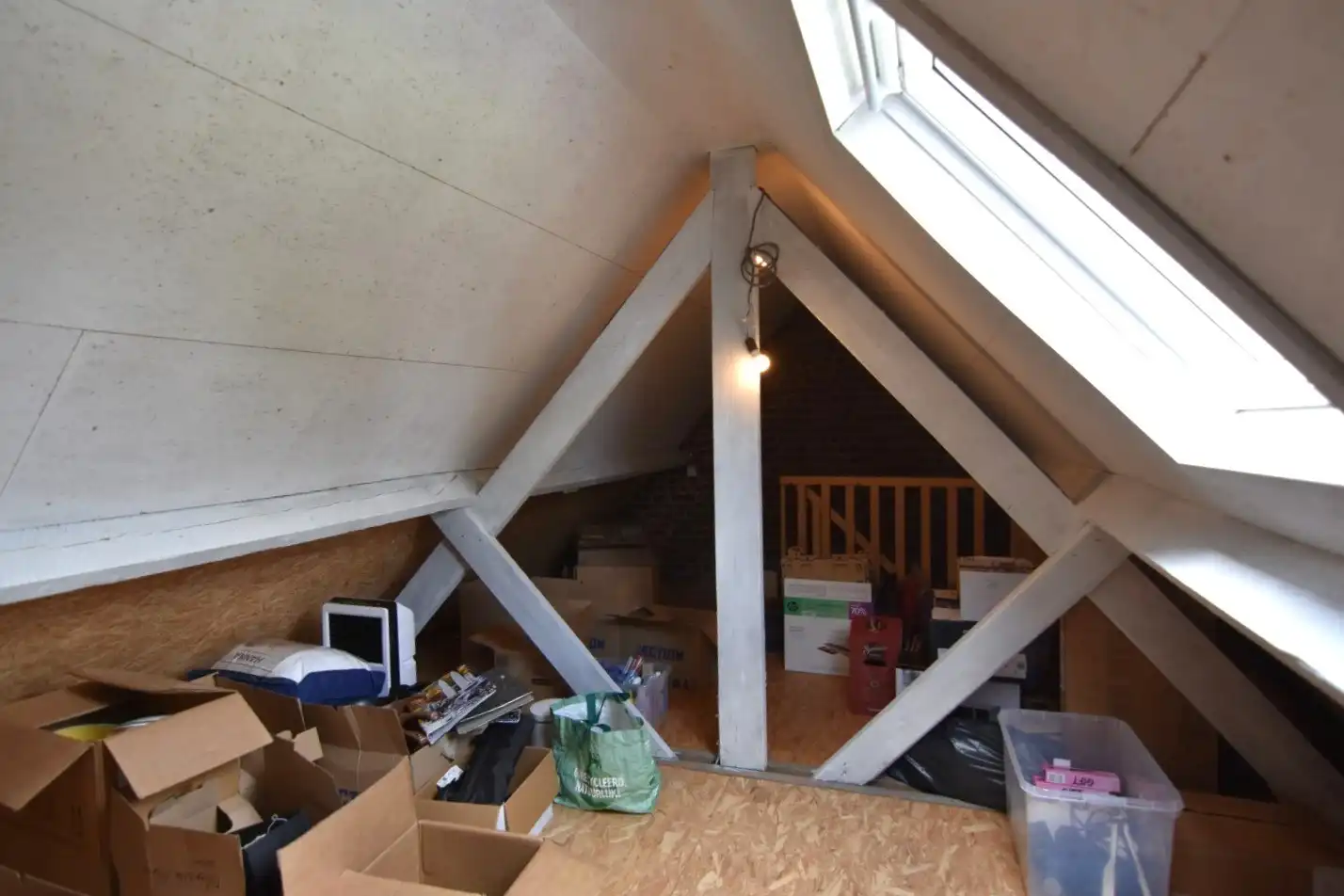 Gezellige rijwoning met diepe tuin in Moorslede foto 21