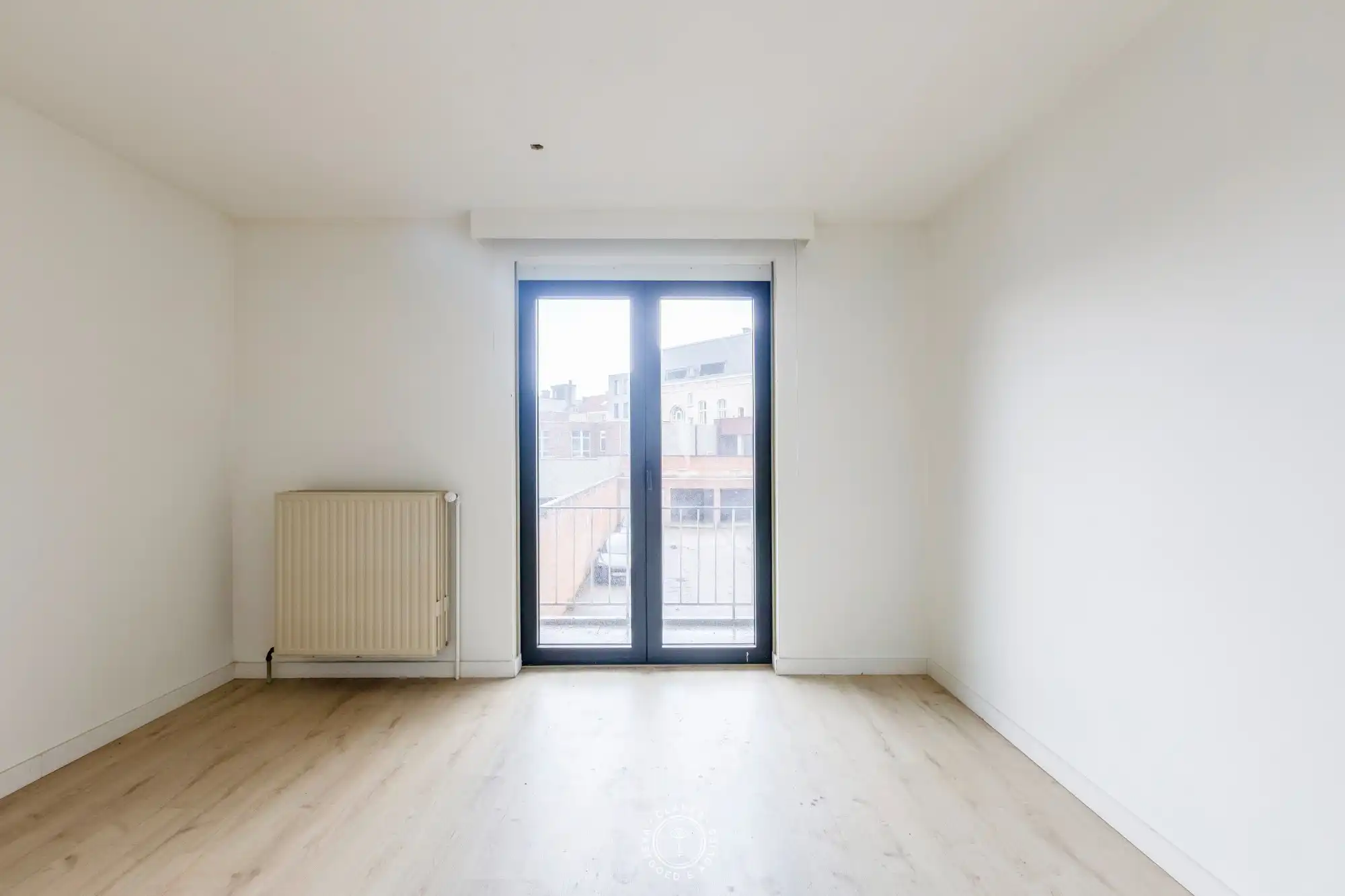 Eén-slaapkamerappartement in hartje Sint-Niklaas foto 7