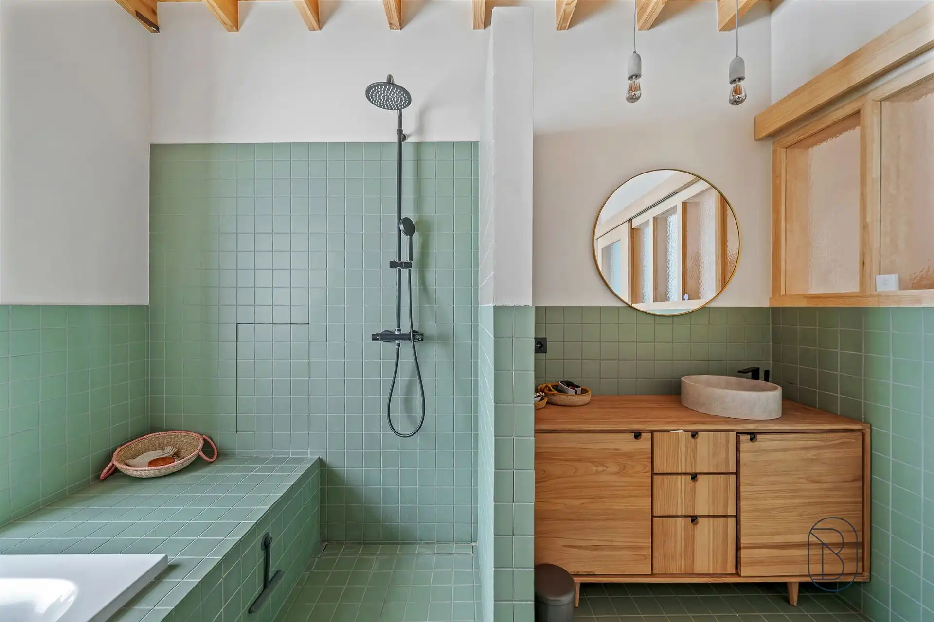 Prachtig gerenoveerde herenwoning met tuin & atelier/duplex foto 16