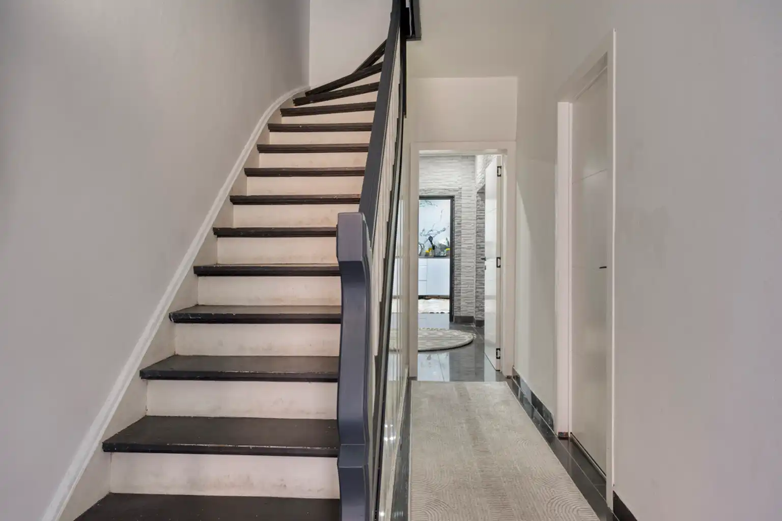 Charmante 3-gevelwoning nabij het OLV-ziekenhuis in Asse foto 3
