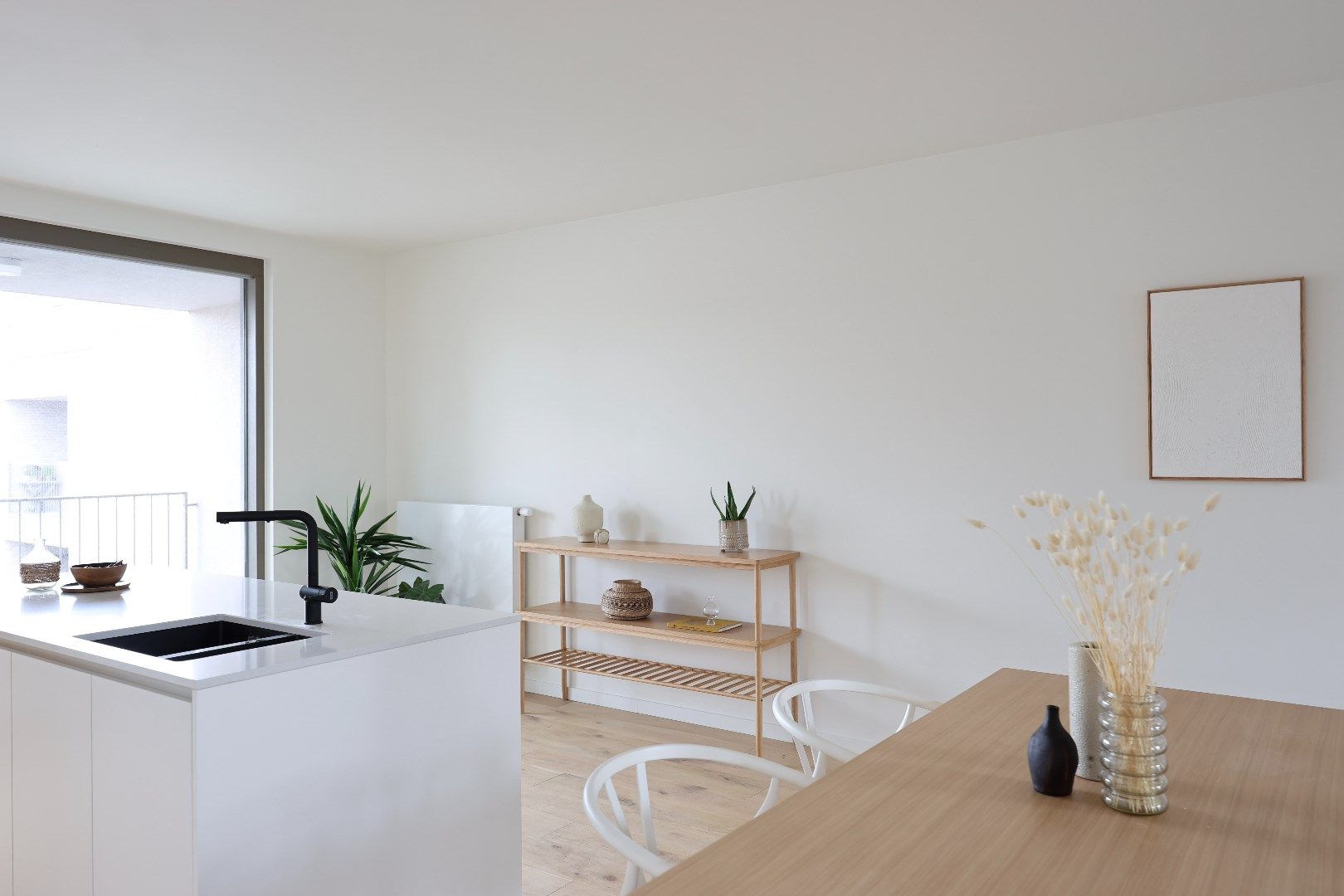 Nieuwbouwappartement met 2 slaapkamers in het centrum van Brugge foto 8