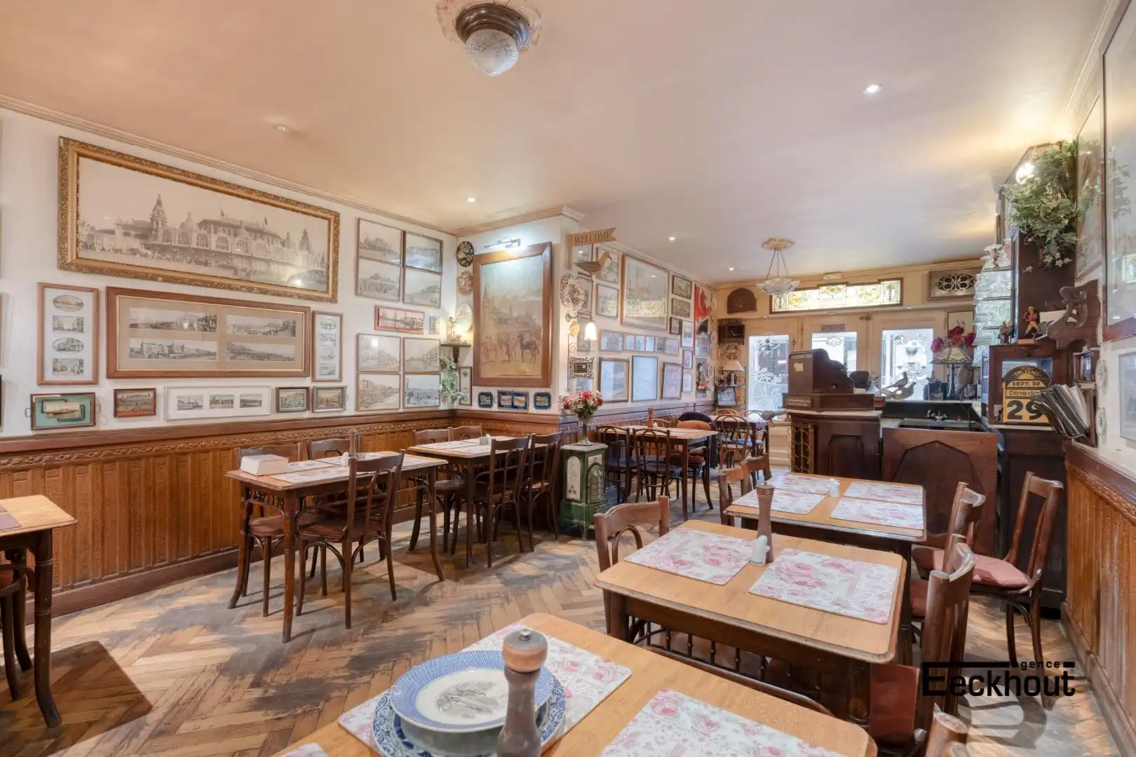 Sfeervol ingericht restaurant/praatcafé met ruime woonst  foto 9