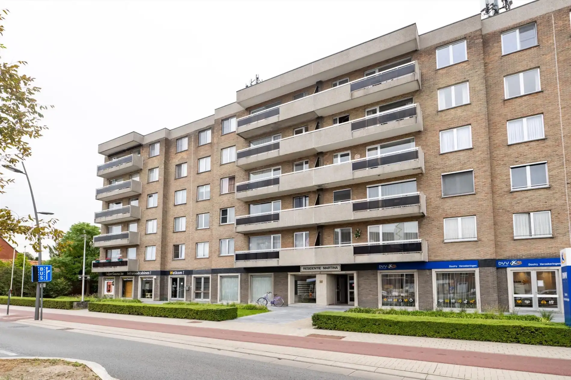 Appartement met 2 slaapkamers en autostandplaats te Roeselare  foto {{pictureIndex}}