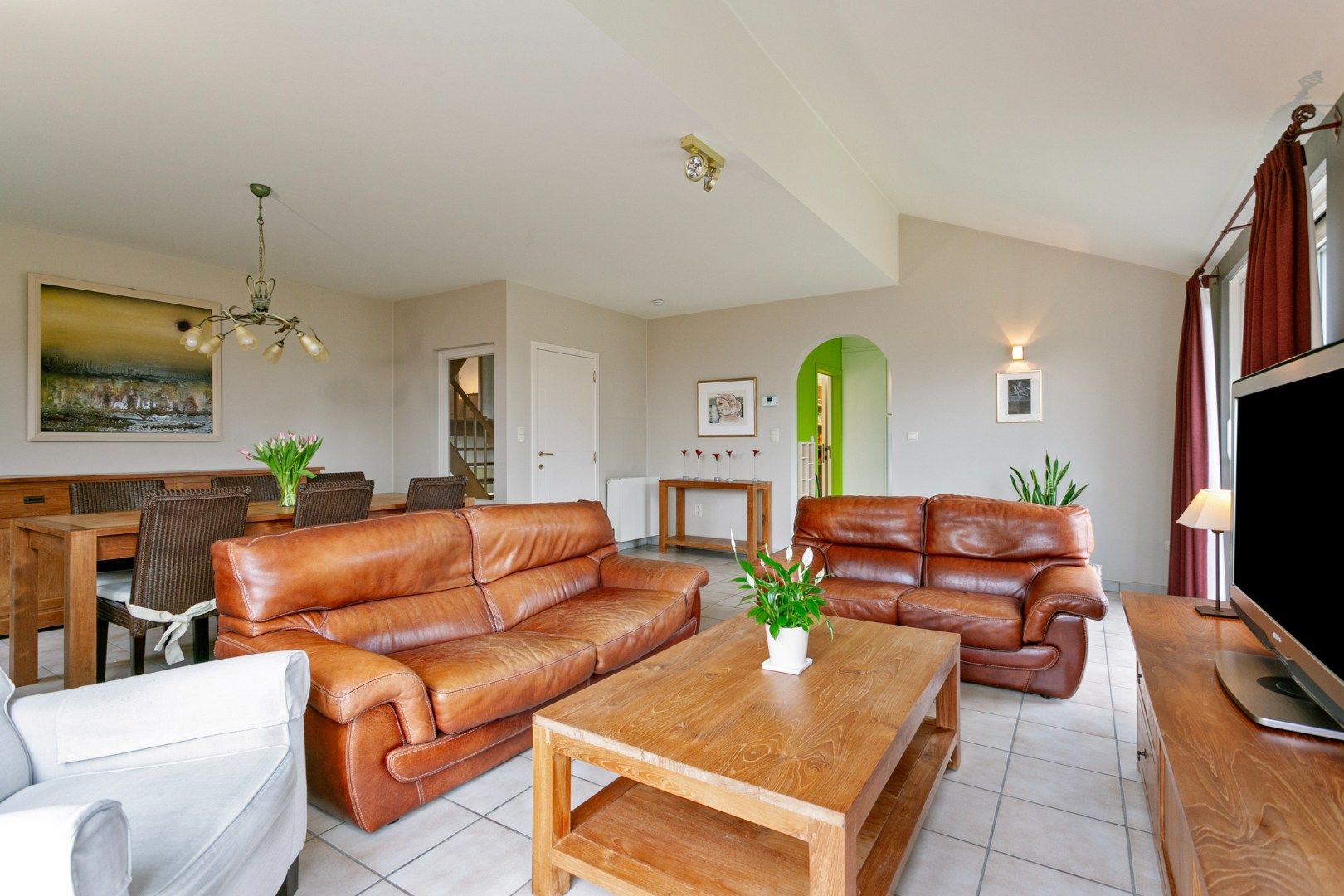 Villa met 4 slaapkamers en ruime tuin in Tienen! - bewoonbare opp. 246m² -  EPC 197 kWh/m² foto 9