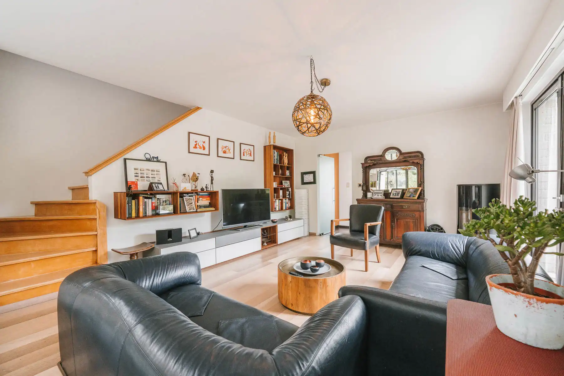 Woning op toplocatie middenin het groen foto 5