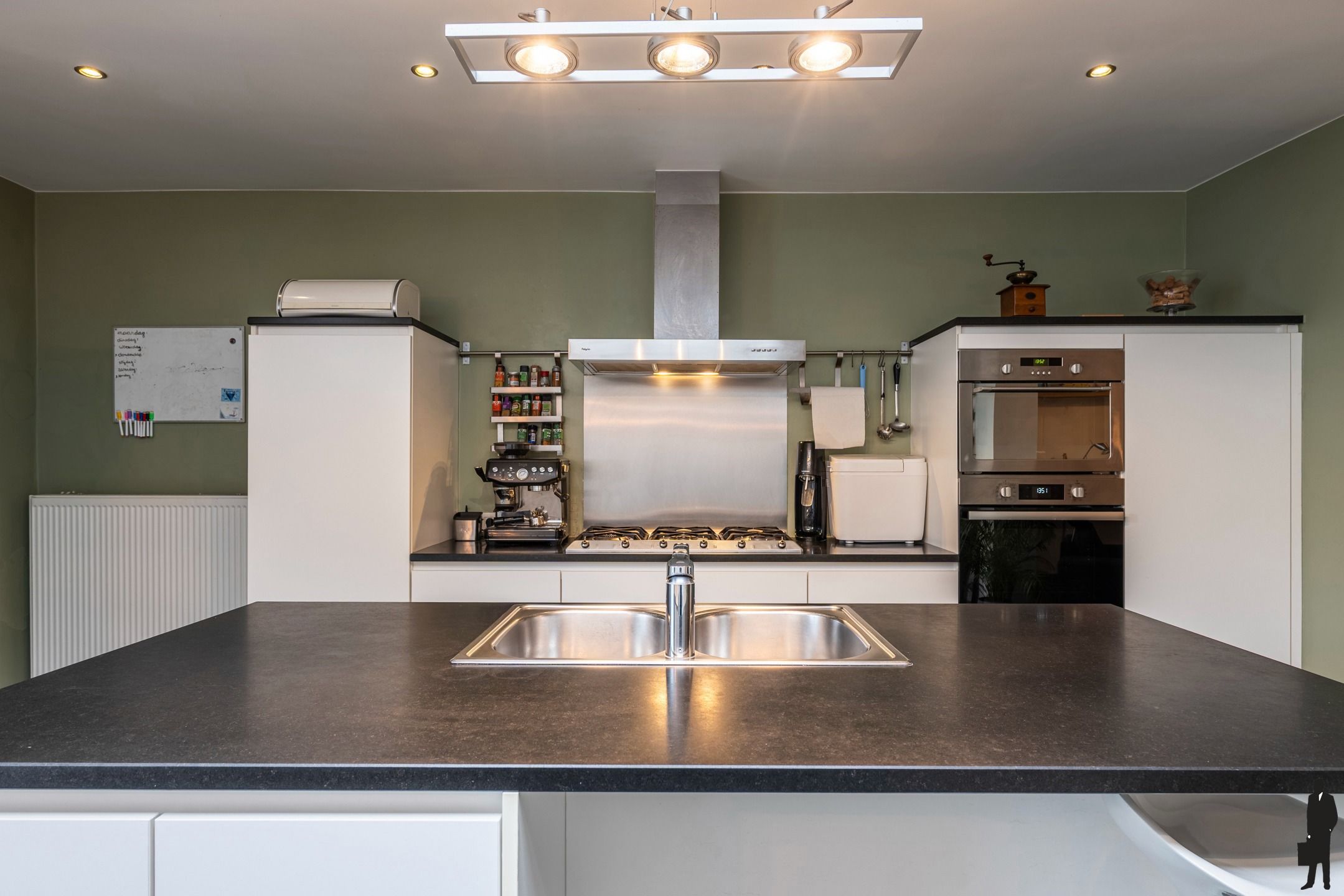 Charmante en instapklare woning met 4 slpks in Kontich foto 7