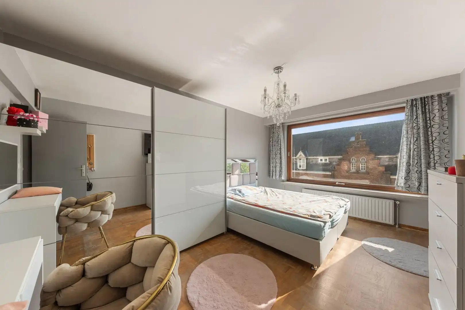 Ruim en lichtrijk 2-slaapkamerappartement met mooi uitzicht in Gent foto 9