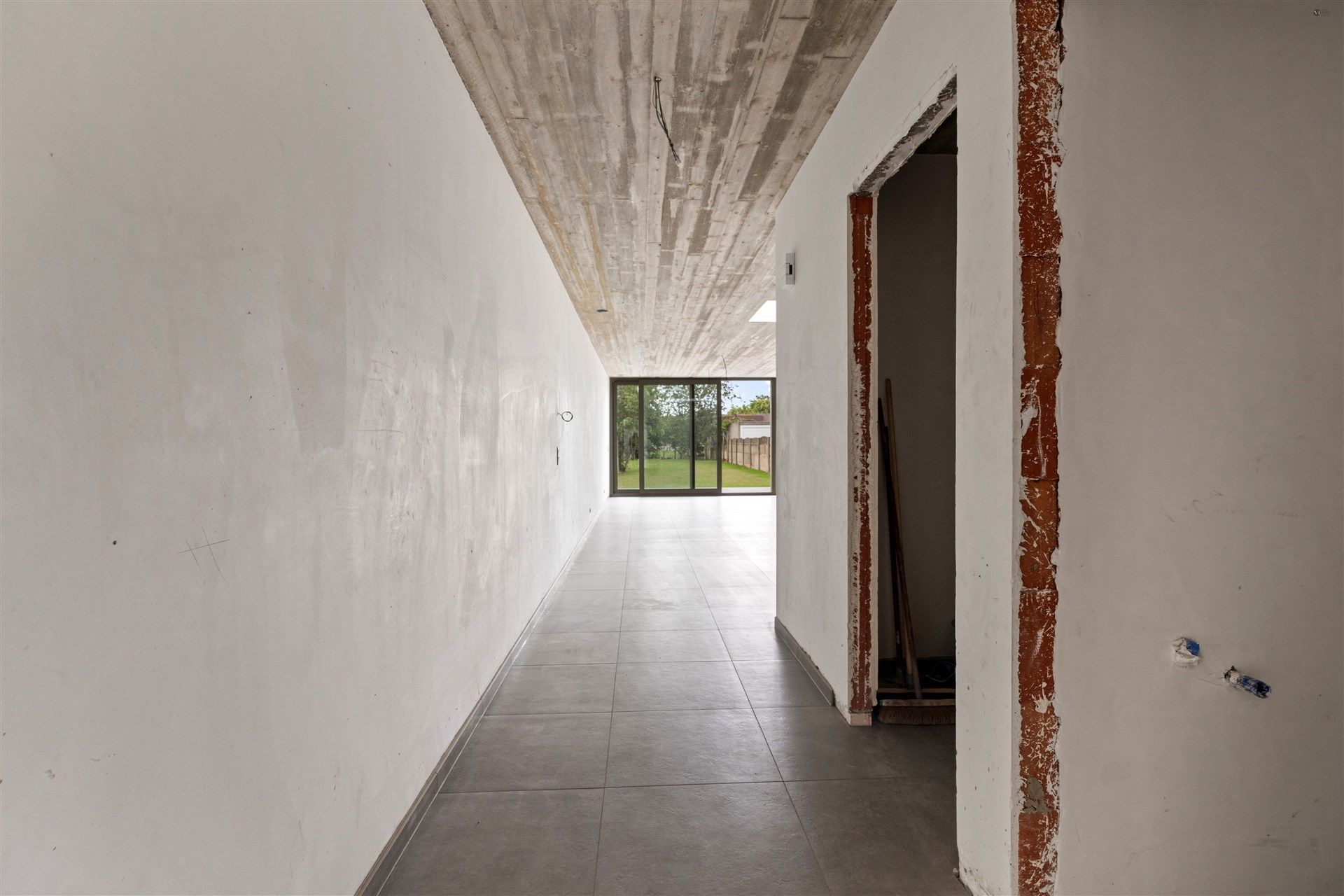 Rustig gelegen nieuwbouwwoning in doodlopend straatje  foto 3