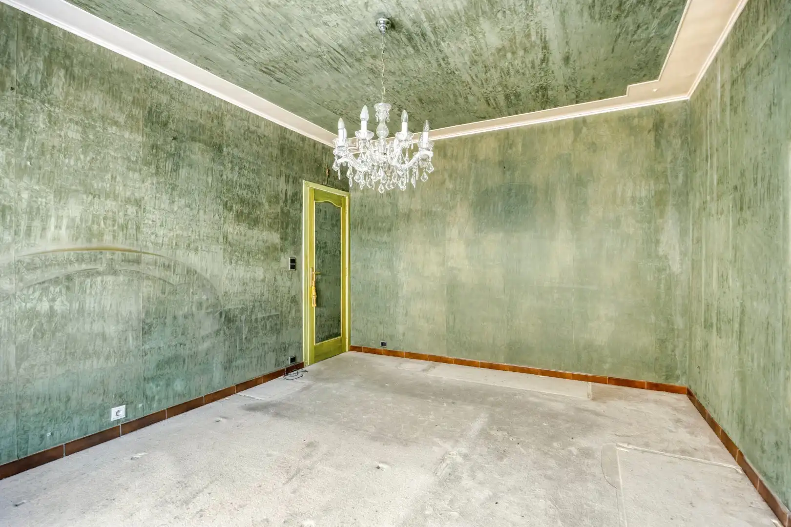 BUNGALOW – 2/4 kamers, garage & kelders – 1650 BEERSEL foto 12