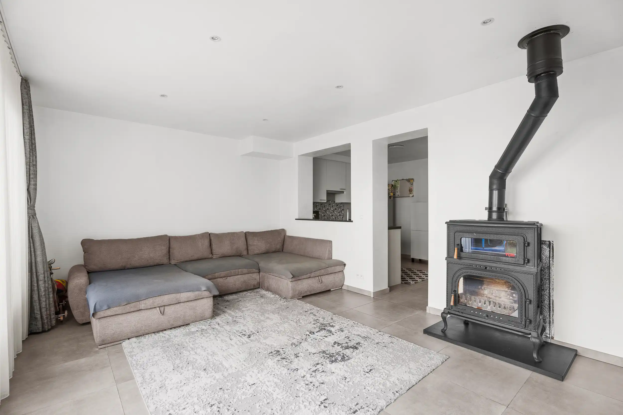 Centrum gelegen gezinswoning met garage en tuin! foto 4