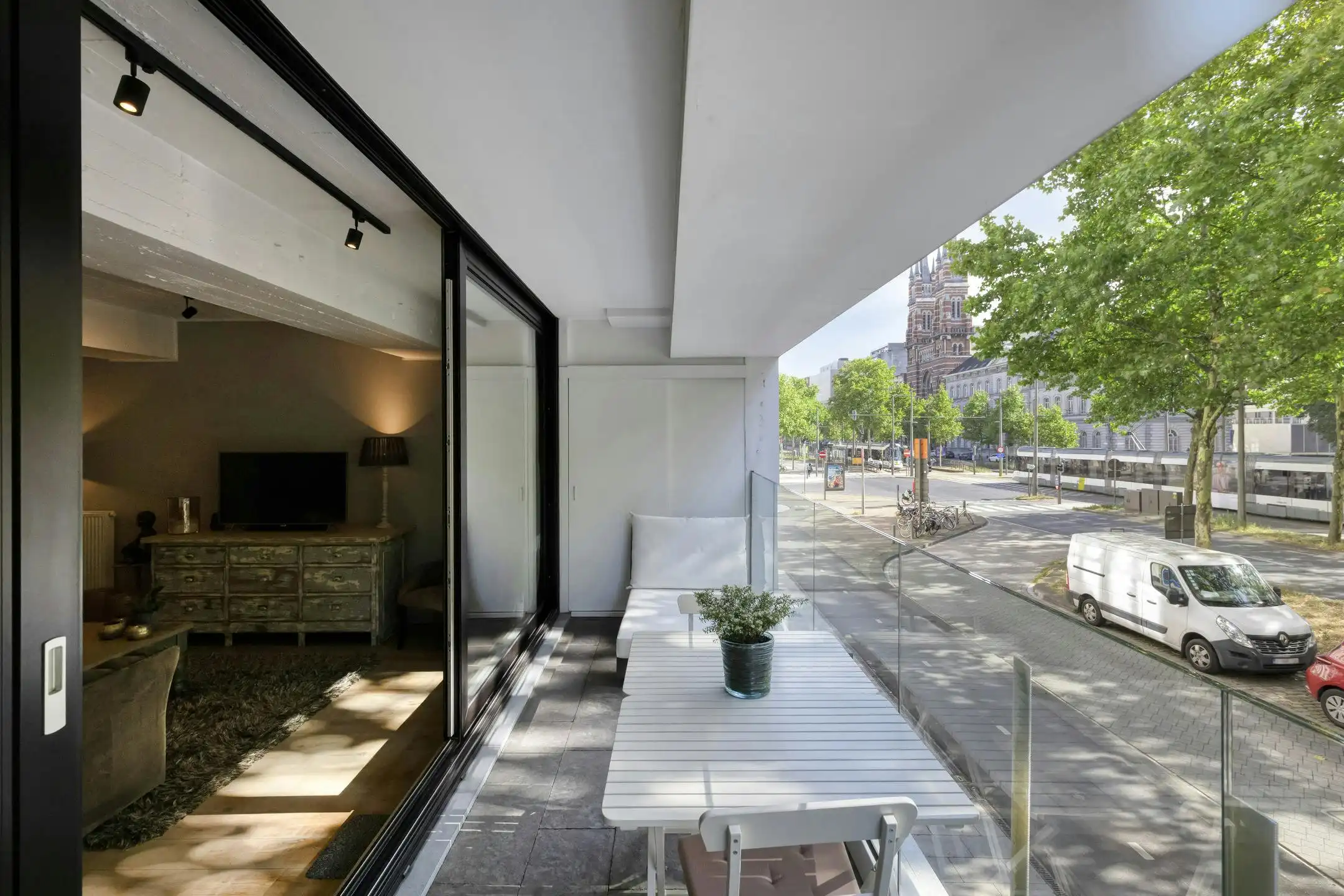 Perfect onderhouden appartement met terras te koop te Antwerpen foto 8