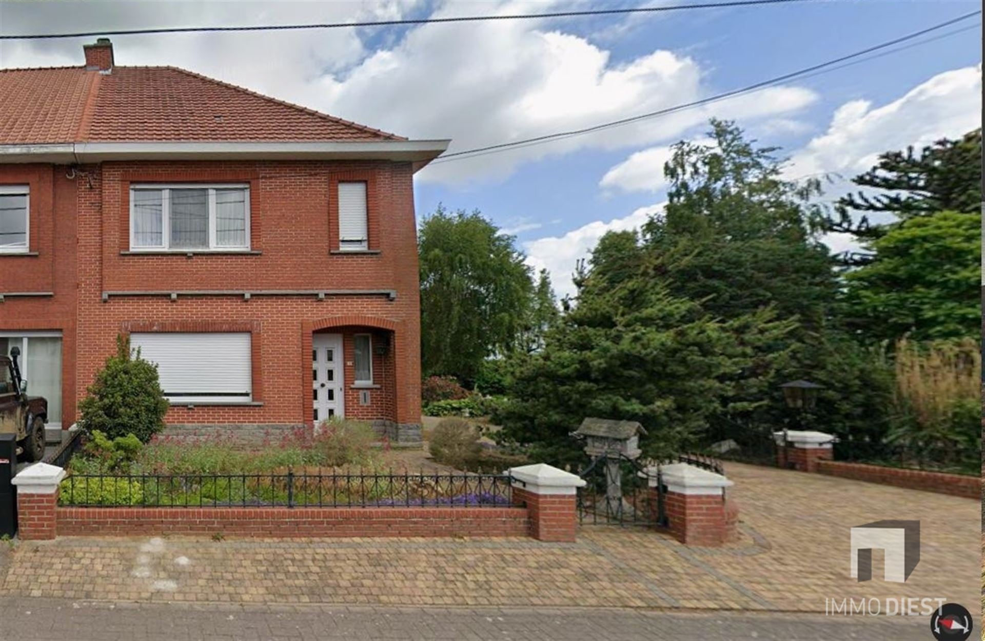 Karaktervolle charmante woning + perceel tuin foto 2