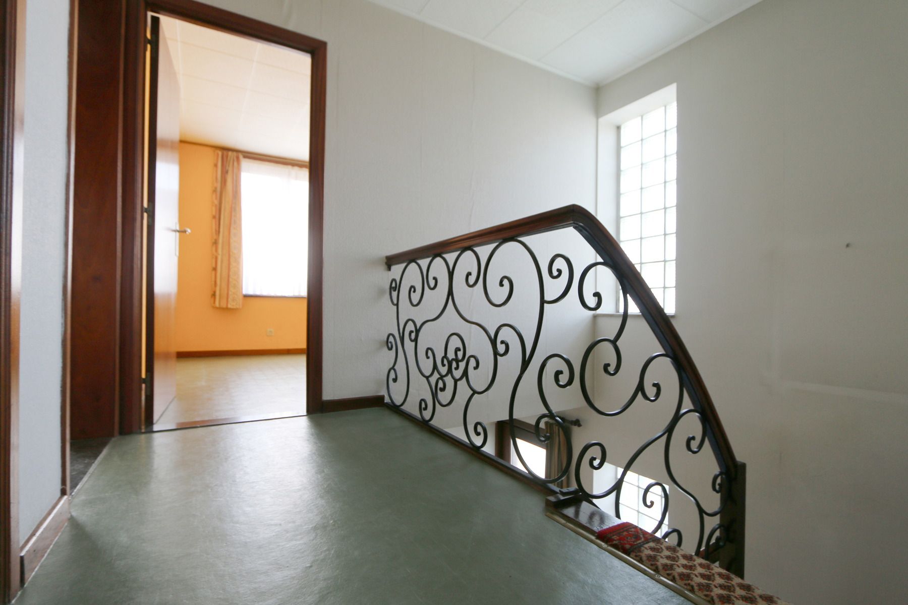 DUBBELE WOONST - 6 SLK - TUIN - TERASSEN - PARKING - RUSTIG foto 13