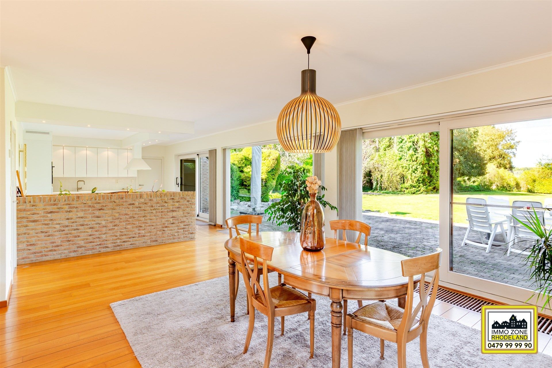 Prachtige villa met grote tuin met ideale ligging foto 9