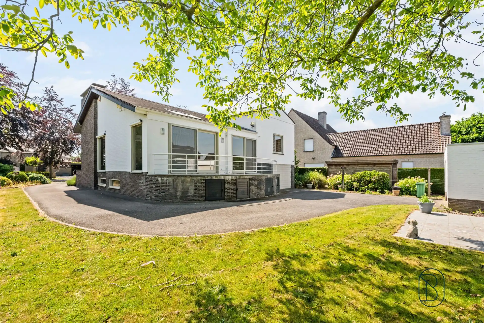 Villa te koop op de Piste in Zulte! foto {{pictureIndex}}