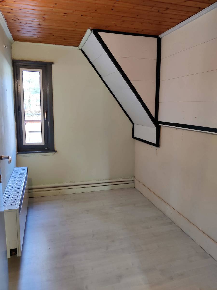 Charmante woning met magazijn  foto 11