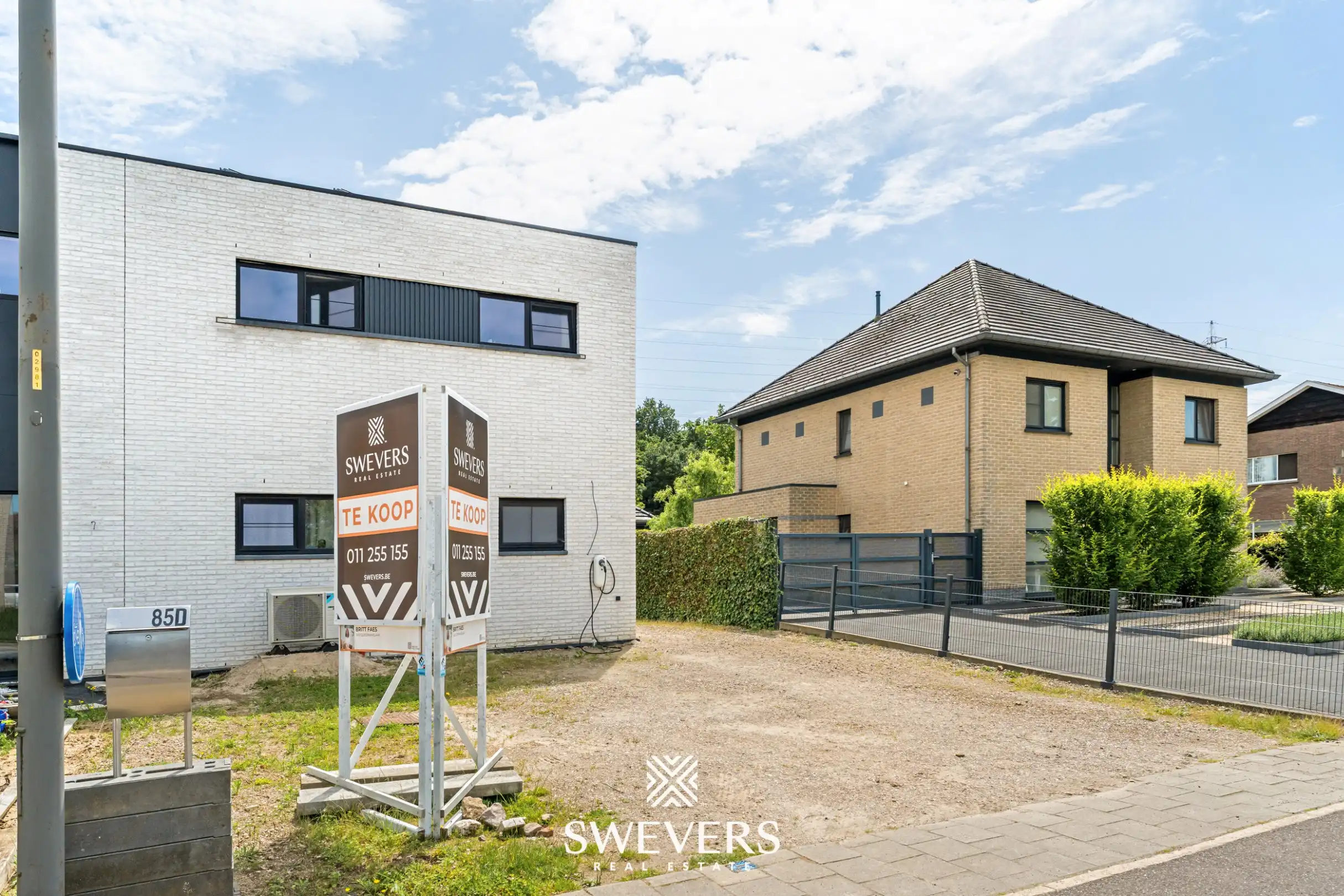 Recente halfopen bebouwing met 5 slaapkamers met verrassend grote tuin in Houthalen foto 30