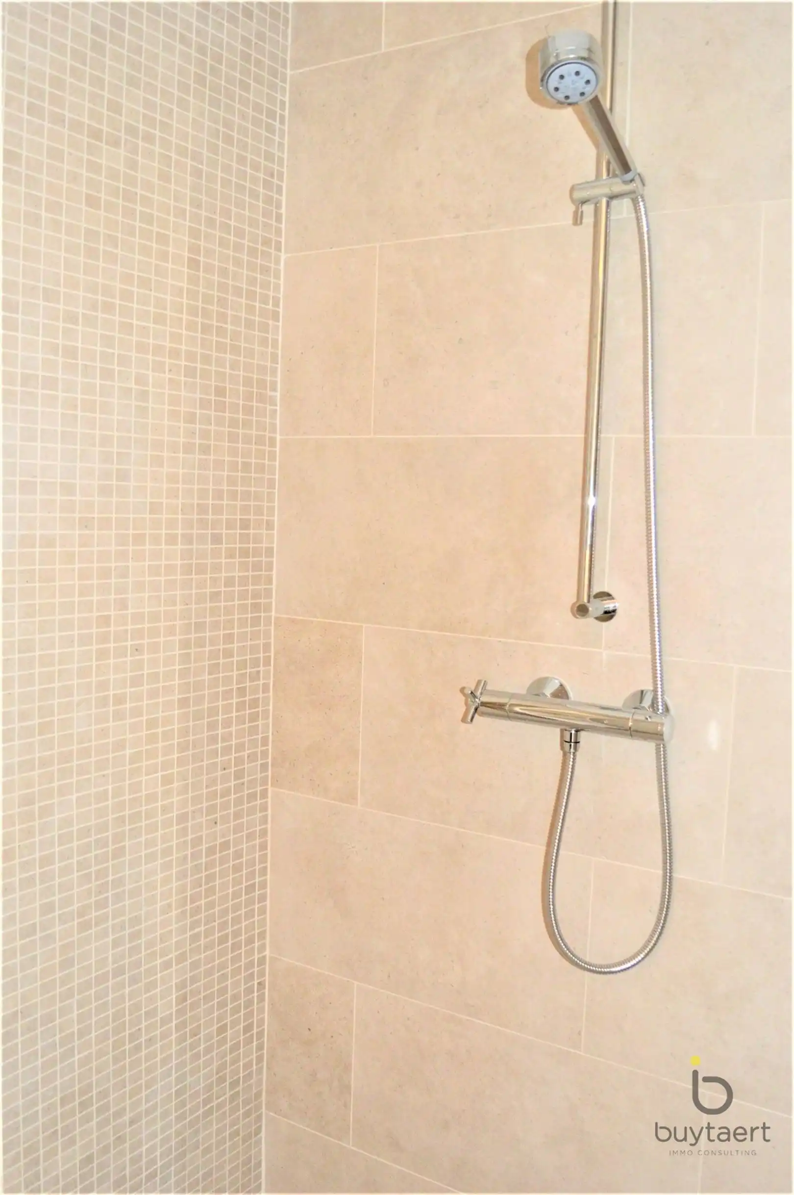 Standingvol en recent 2 slaapkamer appartement te Schilde. foto 19