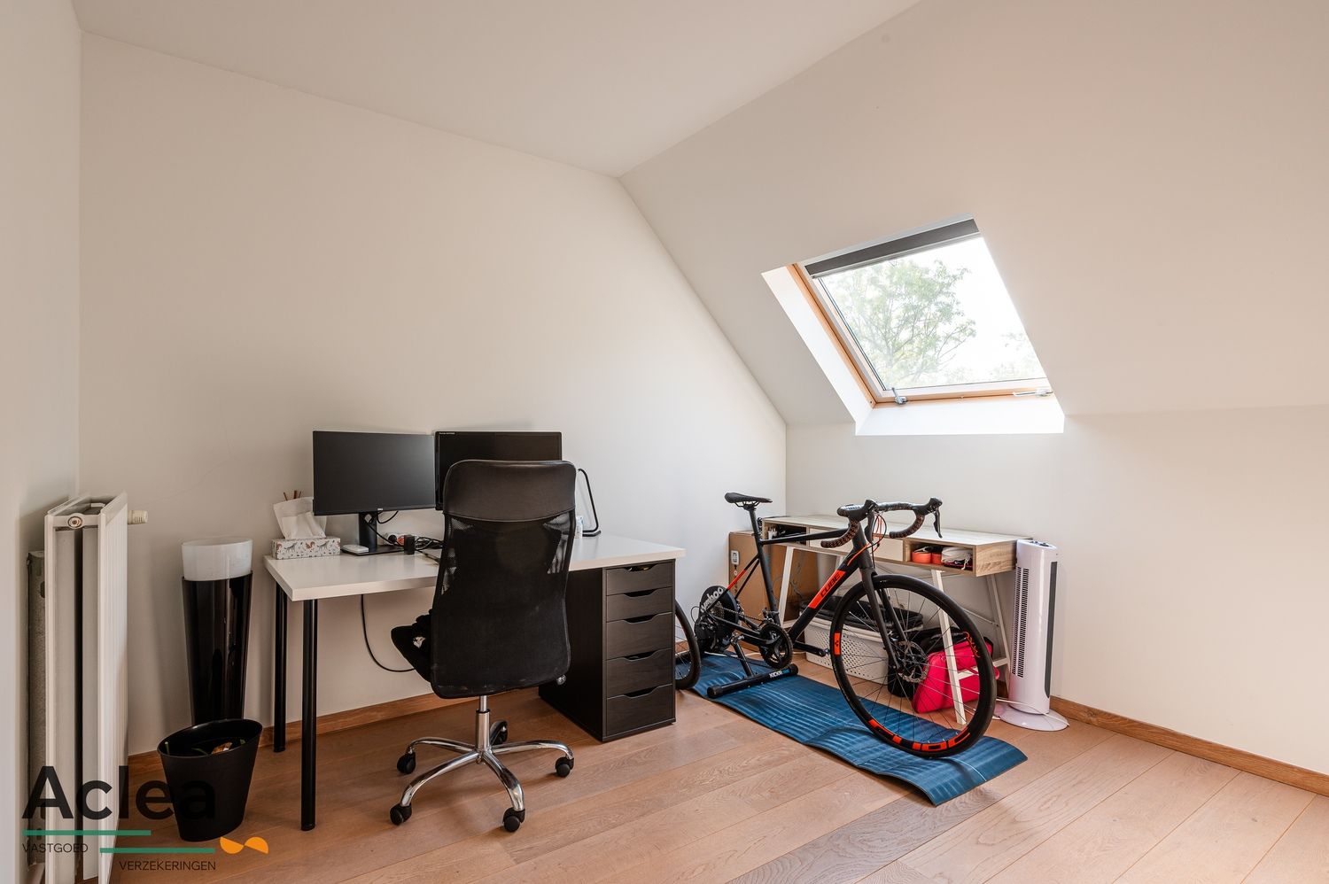 Lichtrijk, ruim duplex-appartement foto 26