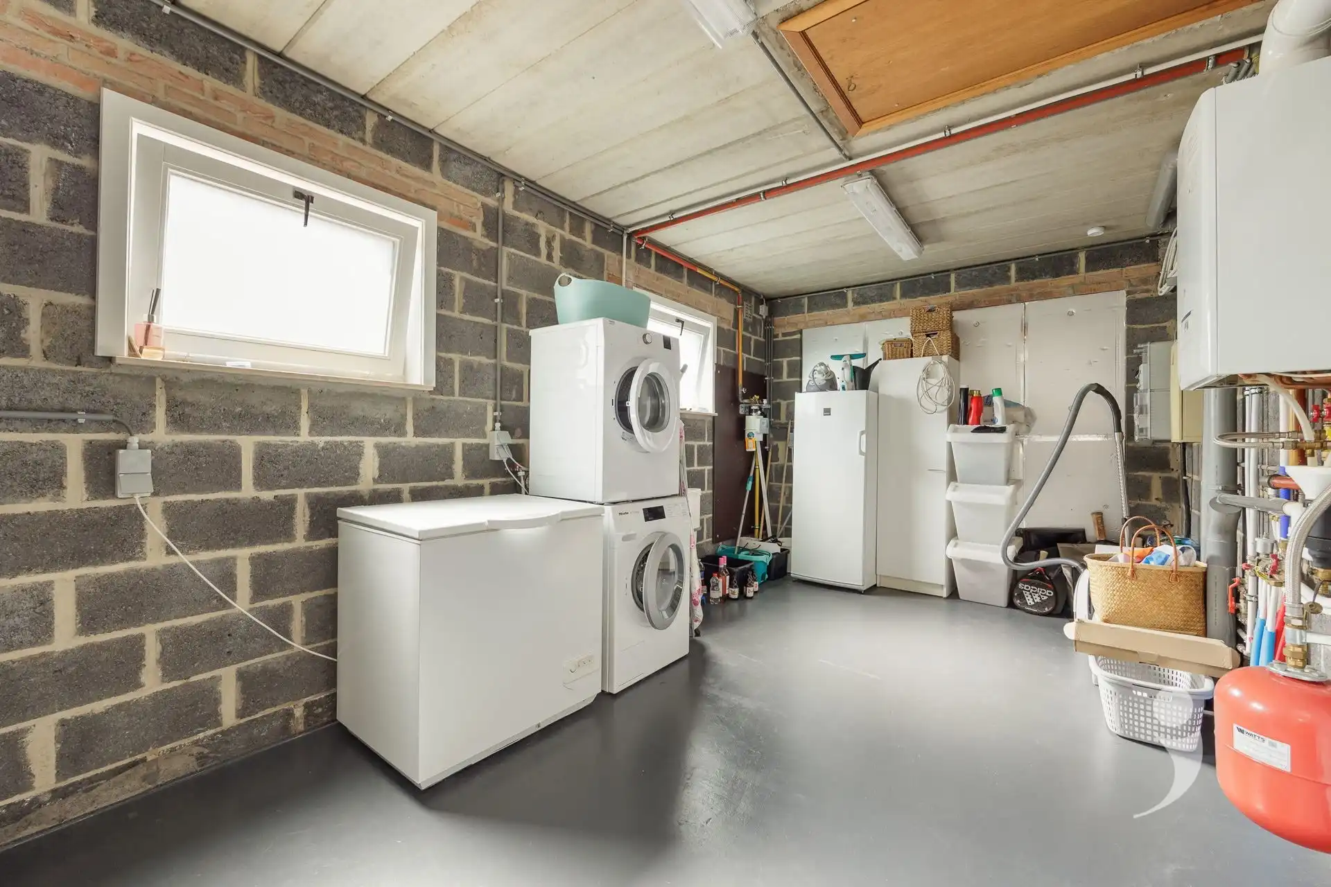 Knappe instapklare gezinswoning op een toplocatie! foto 13