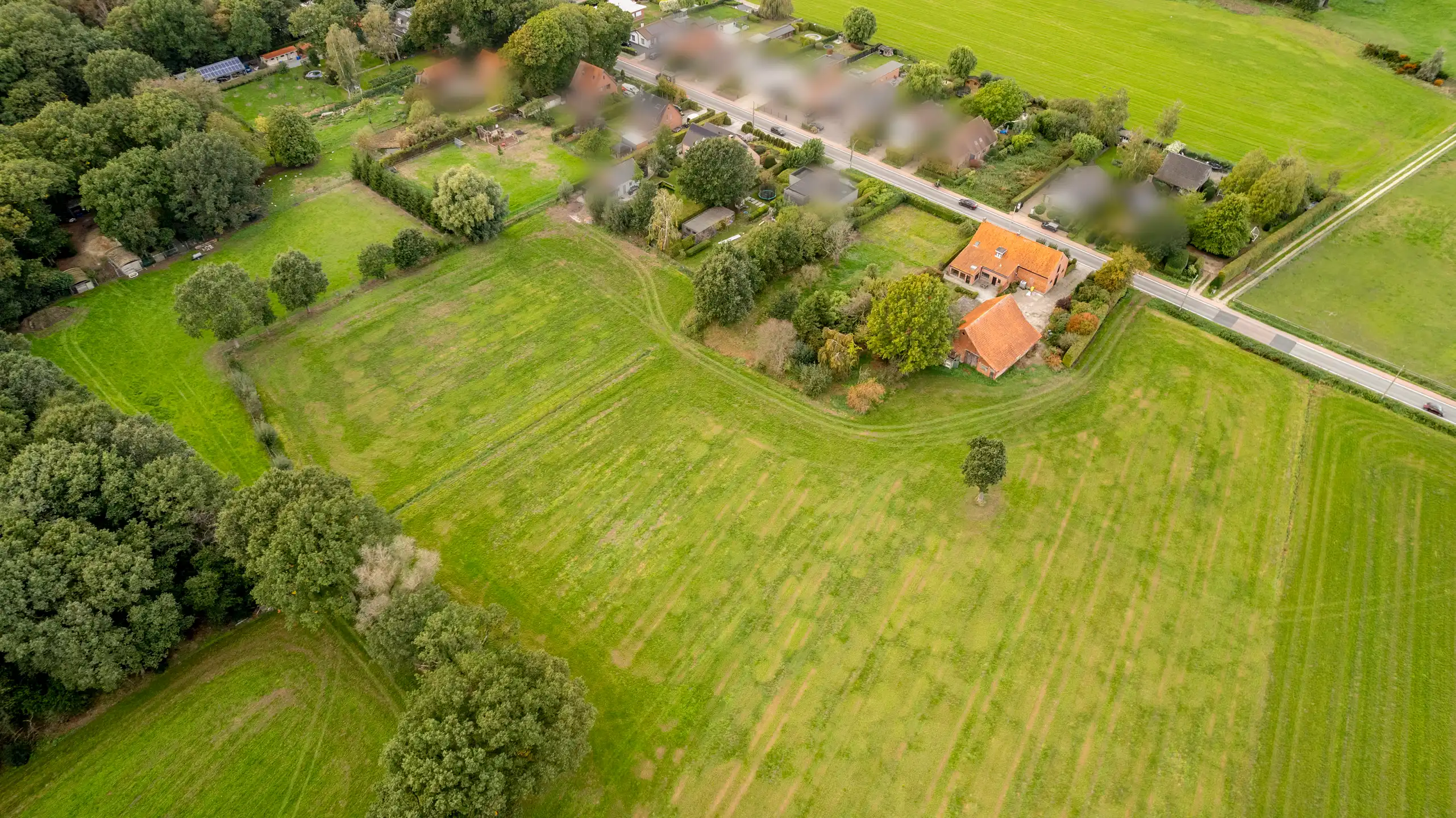 Karaktervolle boerderij met bijgebouw en schuur, met flexibele aankoopmogelijkheden tot ca. 3,57 ha foto 10