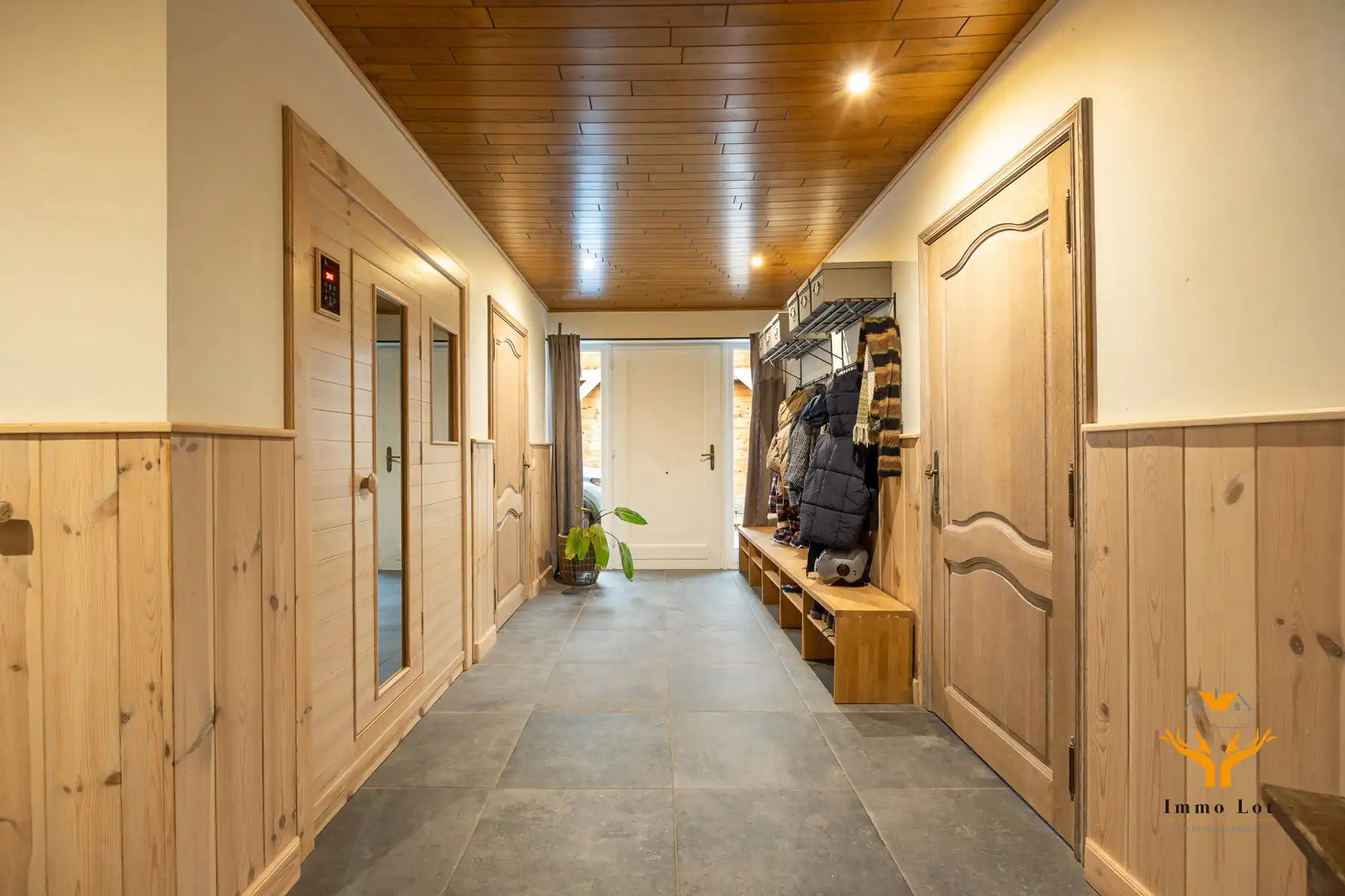 Instapklare gezinswoning met 7 slpk en tal van mogelijkheden foto 10