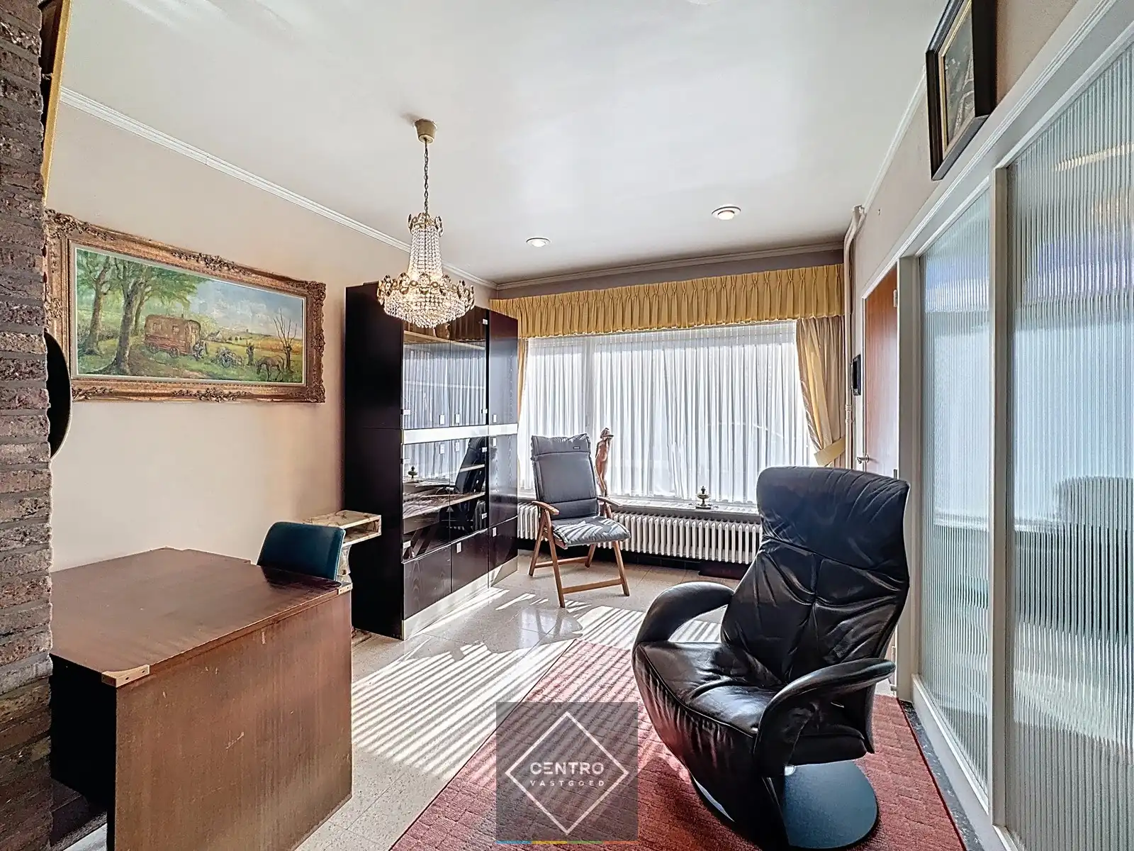 UITERST interessant gelegen woning te Sint-Andries! foto 7