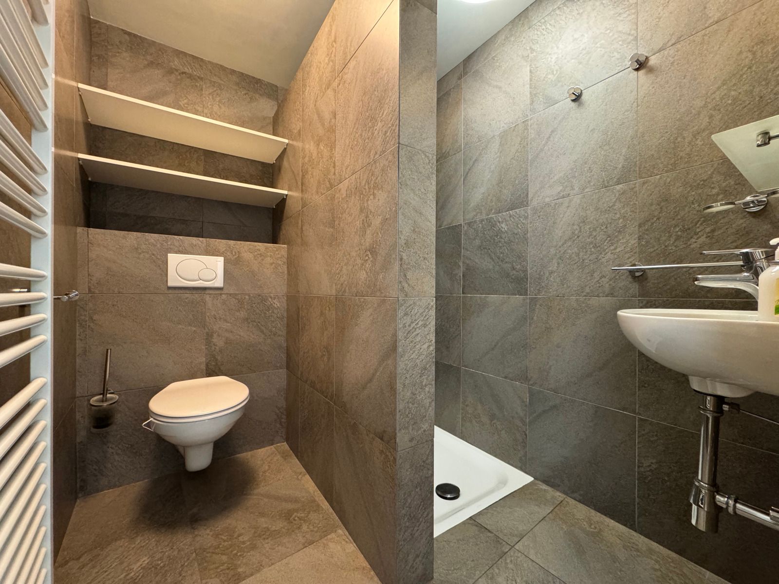 Te huur: duplex appartement aan de rand van het centrum foto 11
