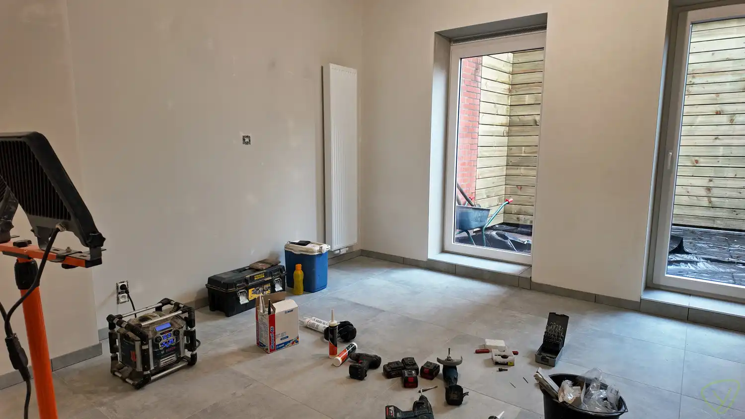 Gerenoveerde woning met centrale ligging te Eeklo! foto 3