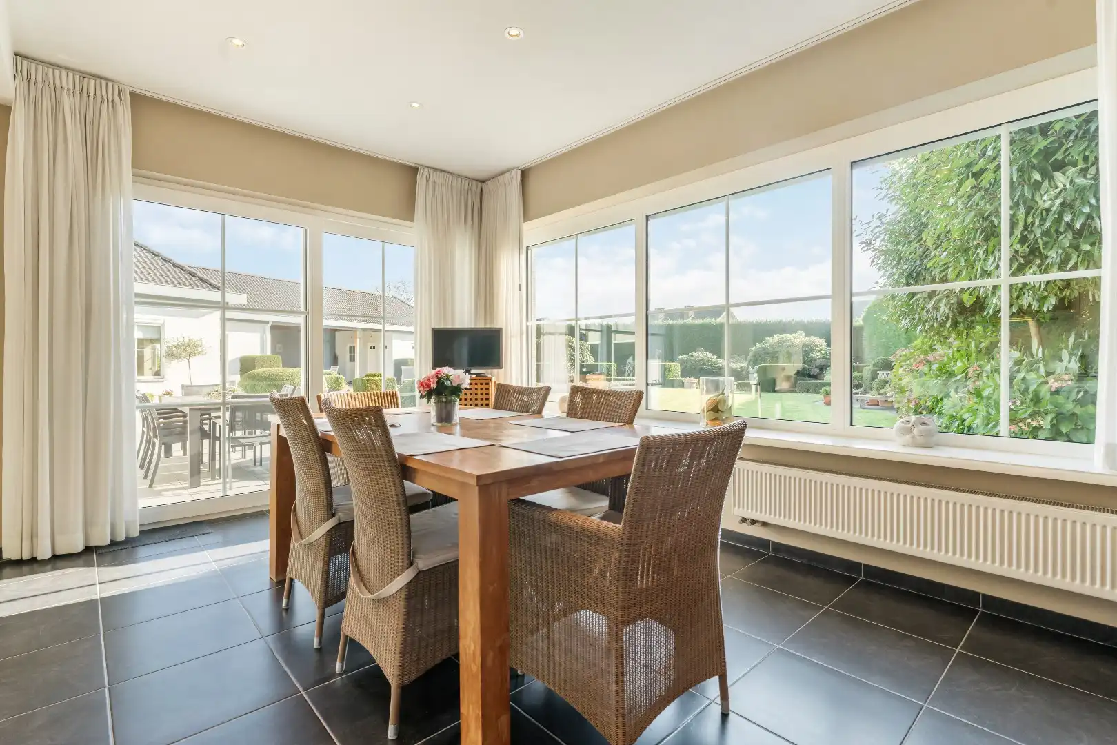 Luxueuze villa met zwembad foto 13