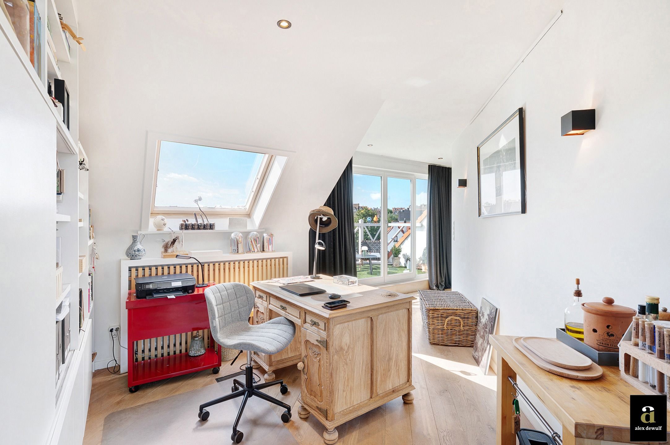 Ruim en licht dakappartement met westterras te Duinbergen foto 20