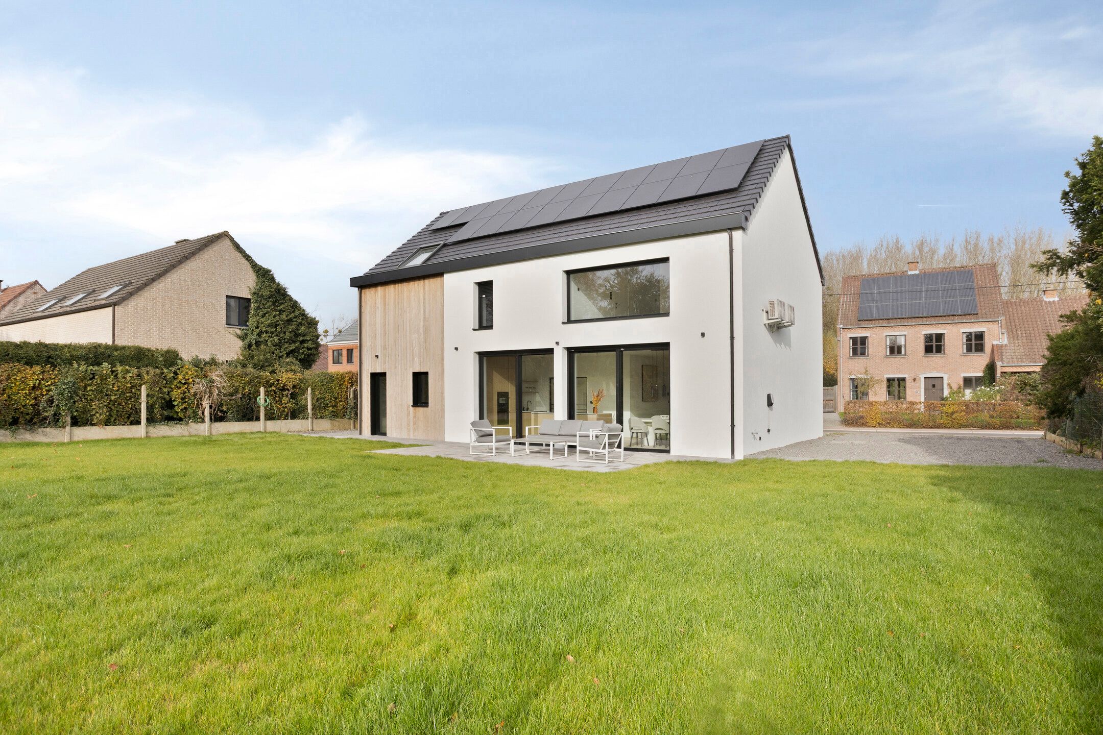 Moderne, energiezuinige woning met luxe afwerking foto 23