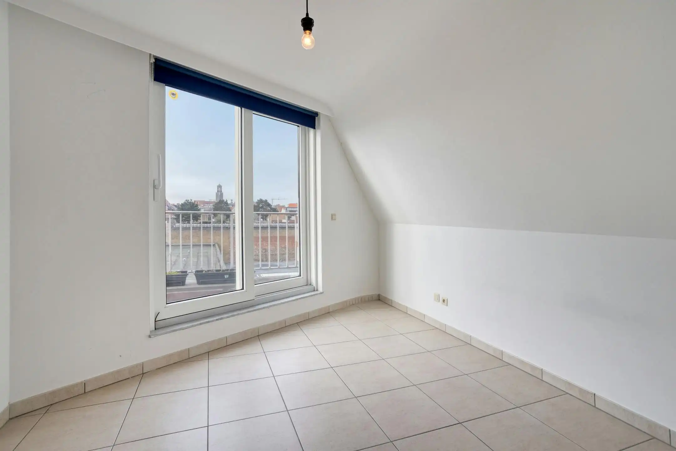 Lichtrijk en ruim duplex appartement te koop in Knokke foto 9