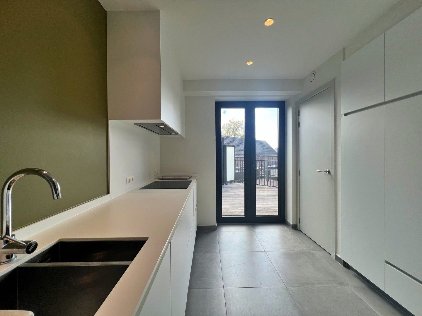 Instapklaar nieuwbouwappartement te huur in hartje Lievegem – E-peil 25 foto 9