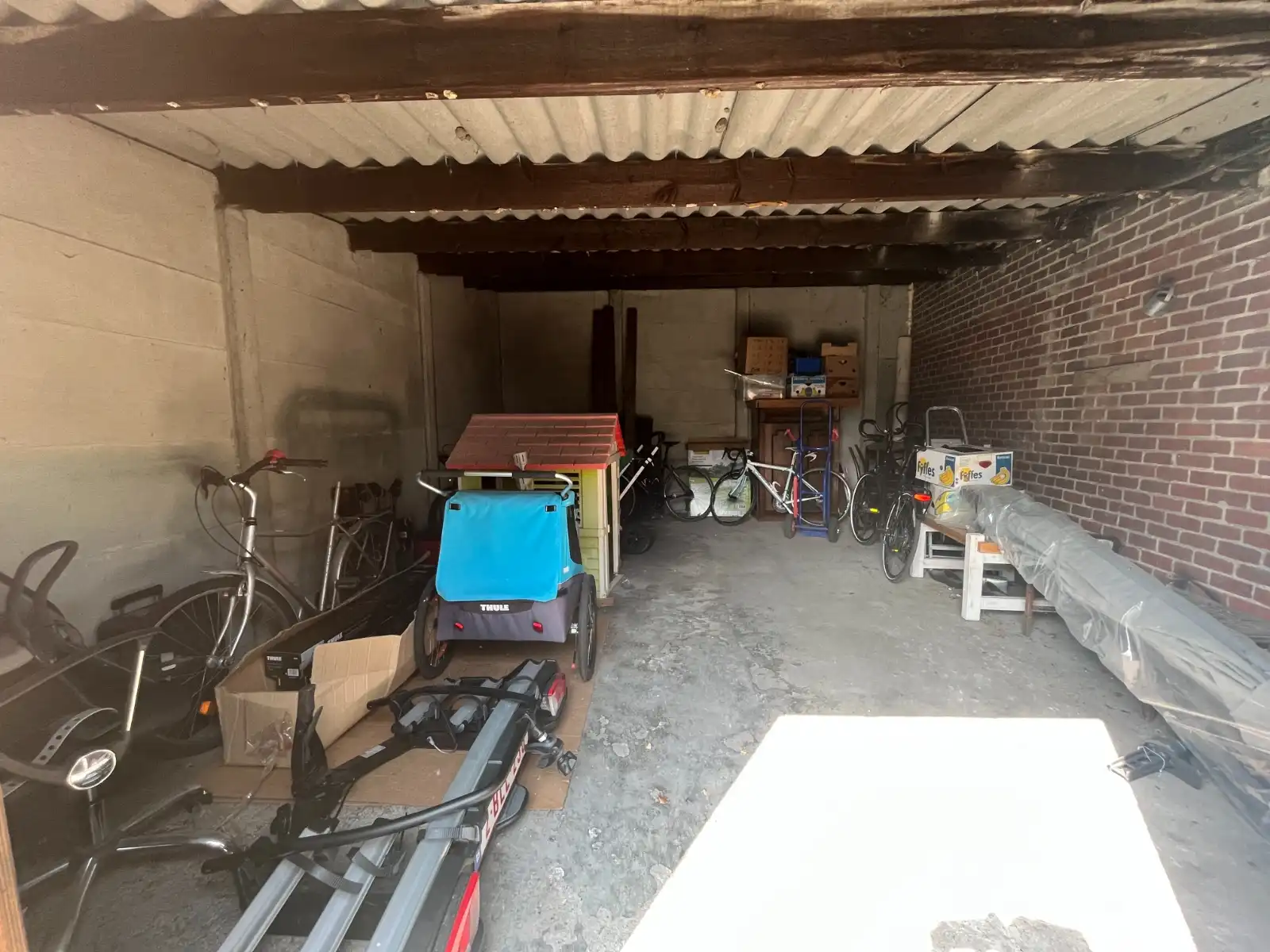 Afgesloten garages te koop foto 4