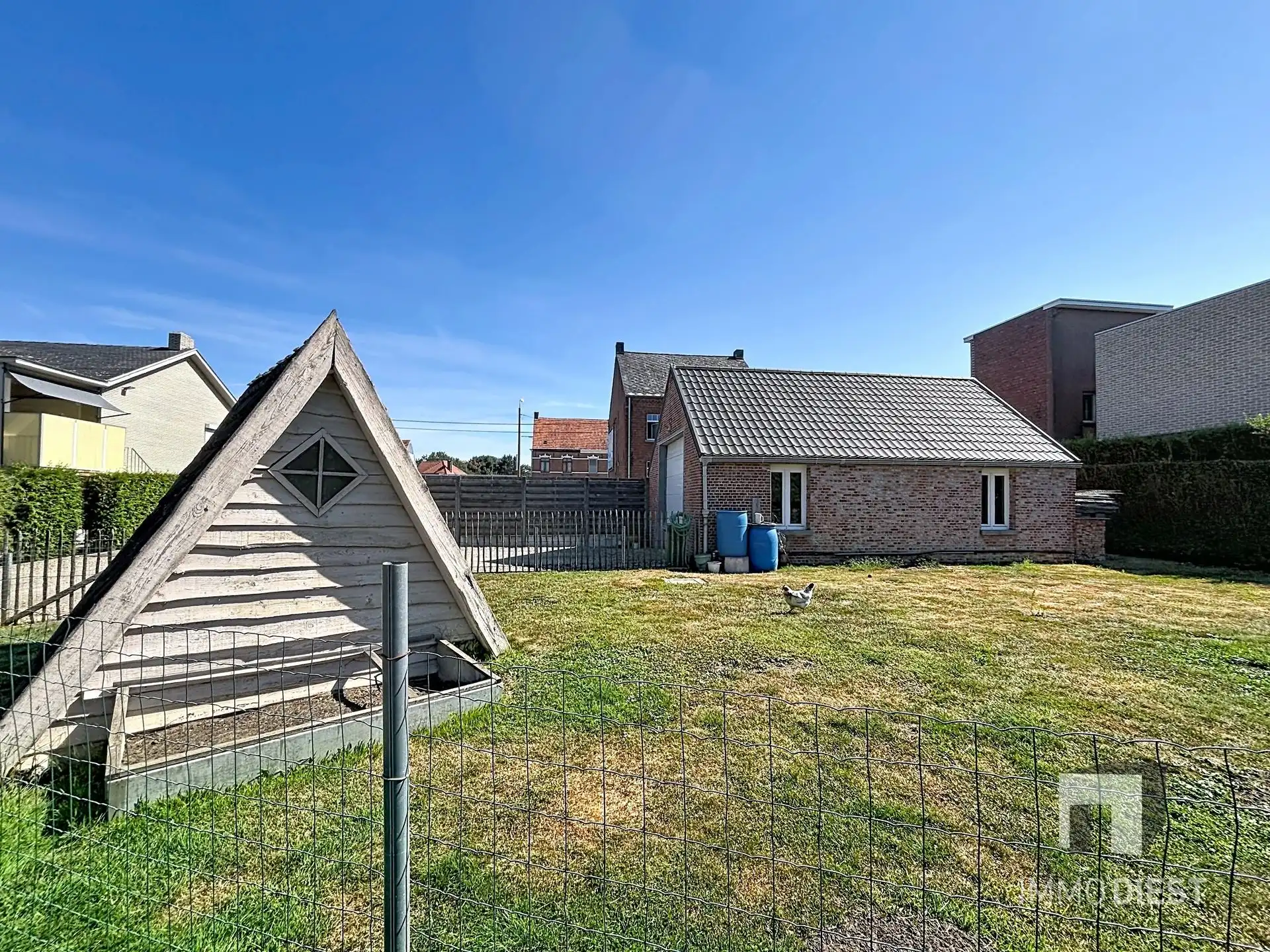 Woning met bouwland en achterliggend magazijn op 9a 04ca. foto 30