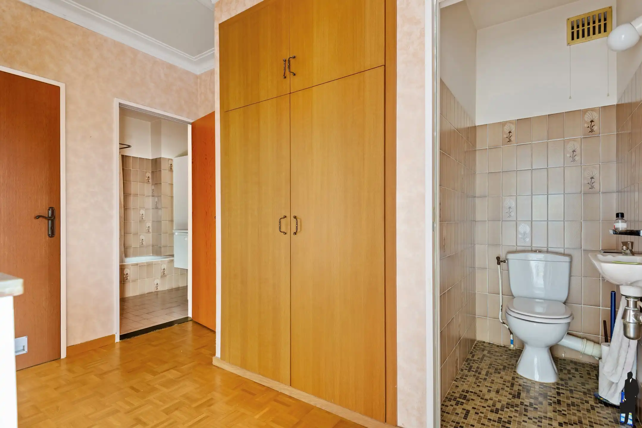 Ruim 2 slaapkamer-app met terras in de gegeerde Elsdonkwijk foto 10